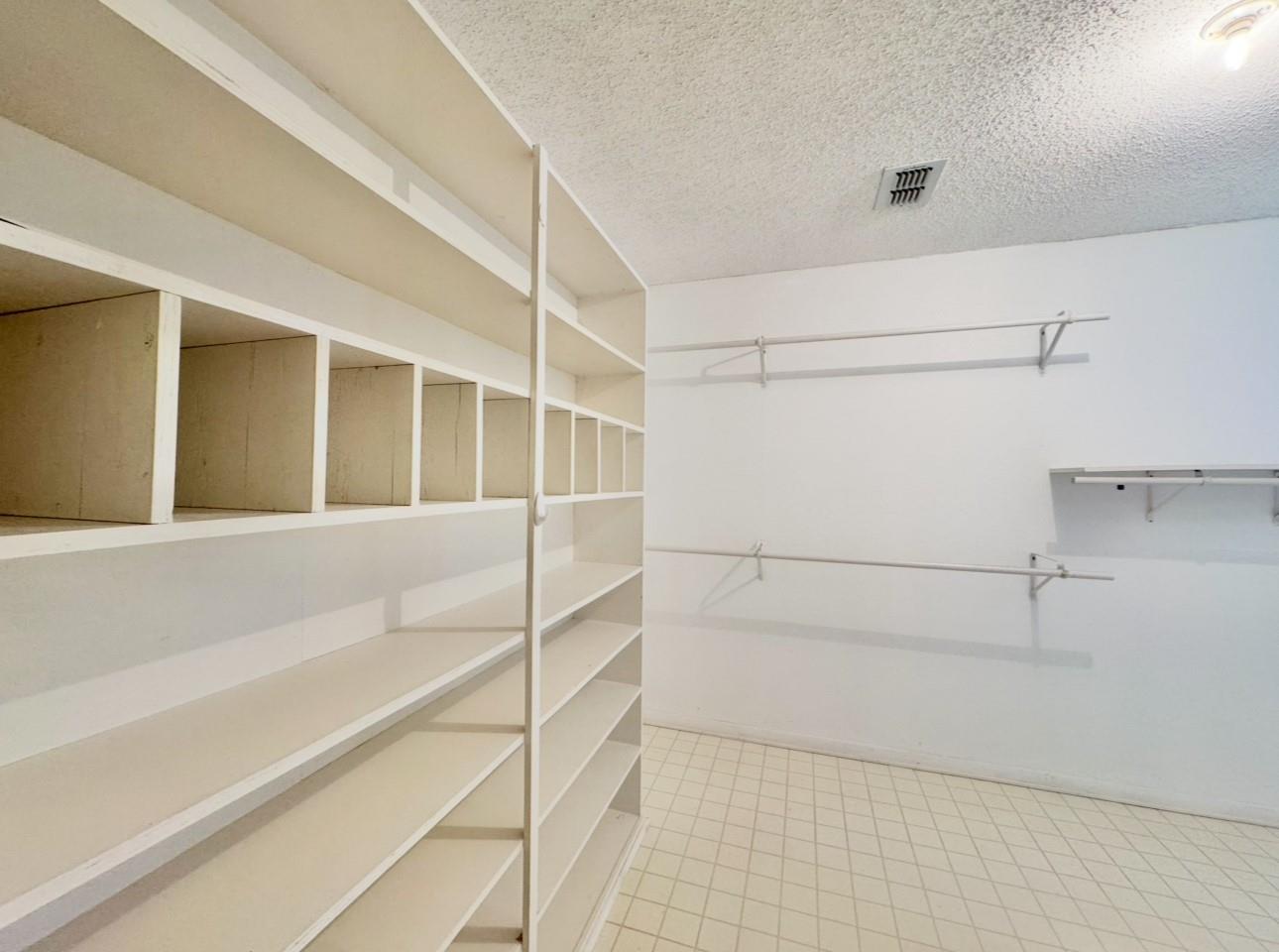 608 Mogonye Ln, Elgin, TX 78621