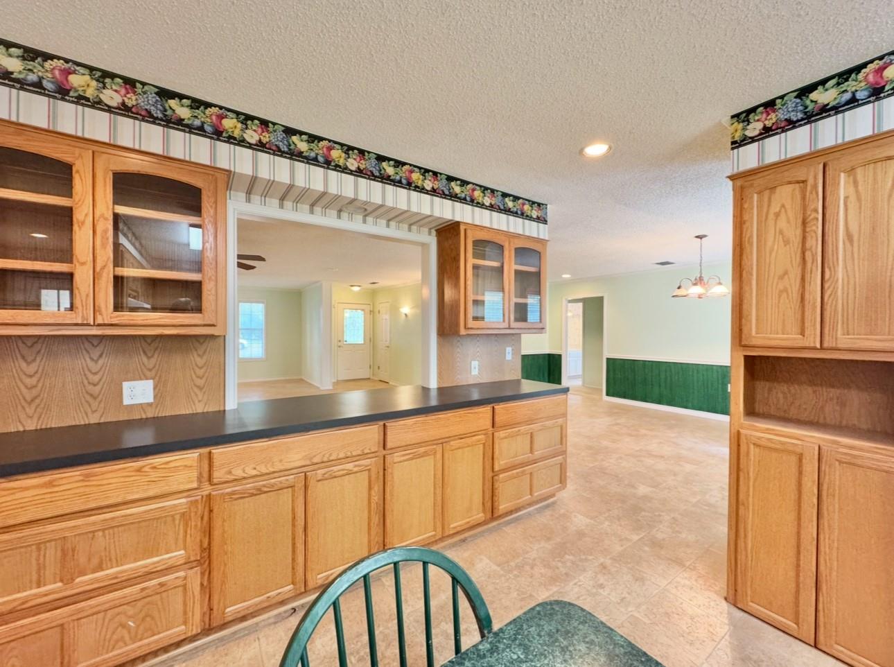 608 Mogonye Ln, Elgin, TX 78621