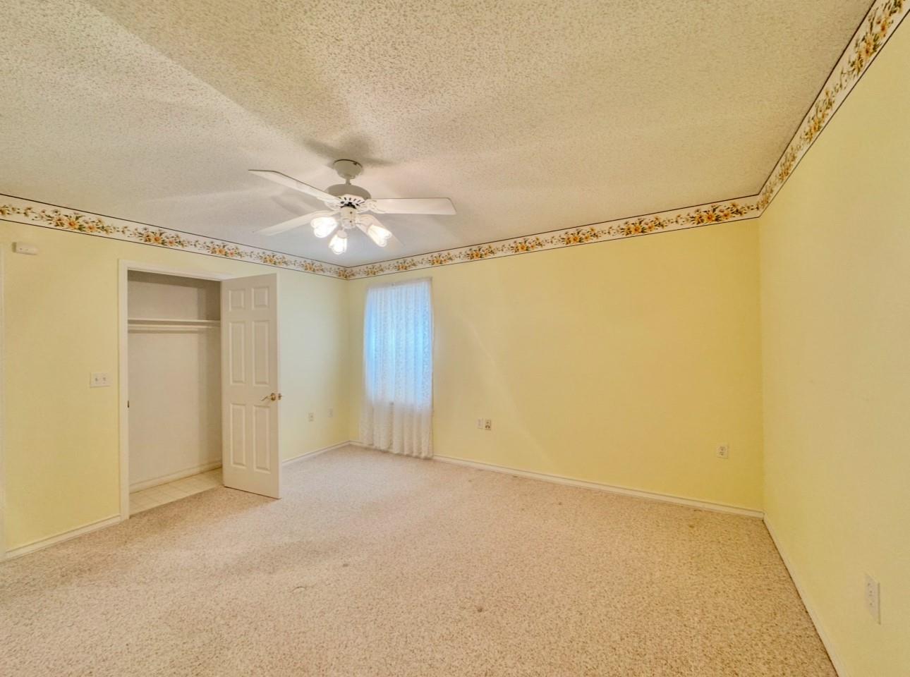 608 Mogonye Ln, Elgin, TX 78621