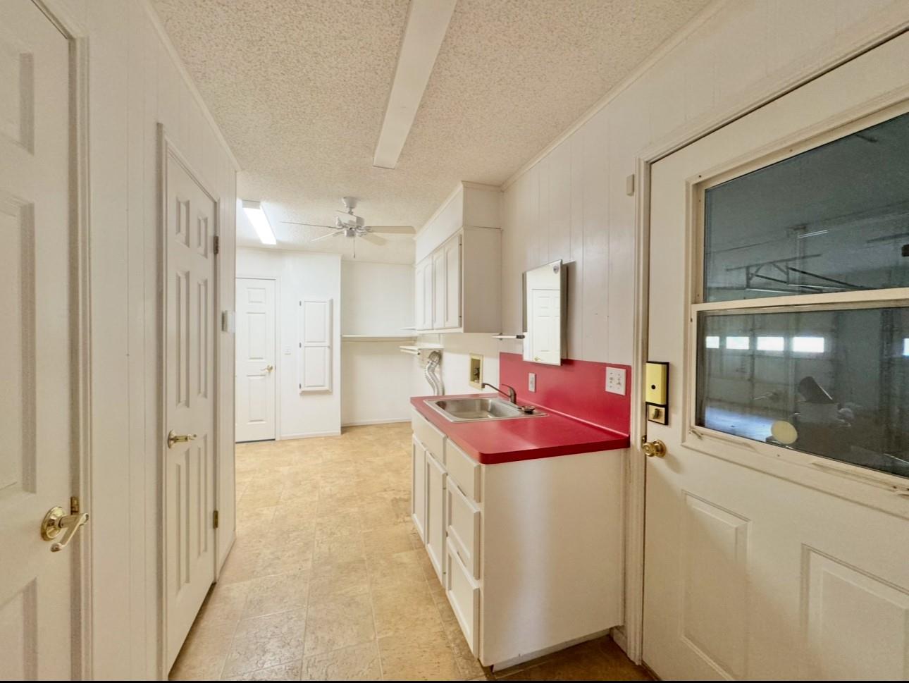 608 Mogonye Ln, Elgin, TX 78621