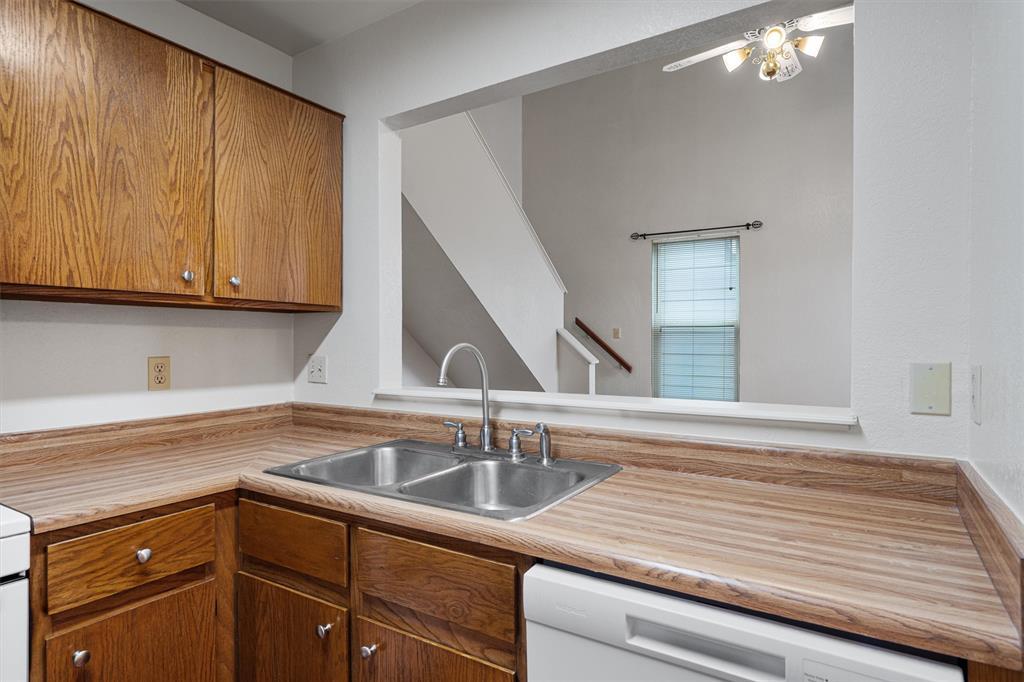 315 Rawhide Loop, Round Rock, TX 78681