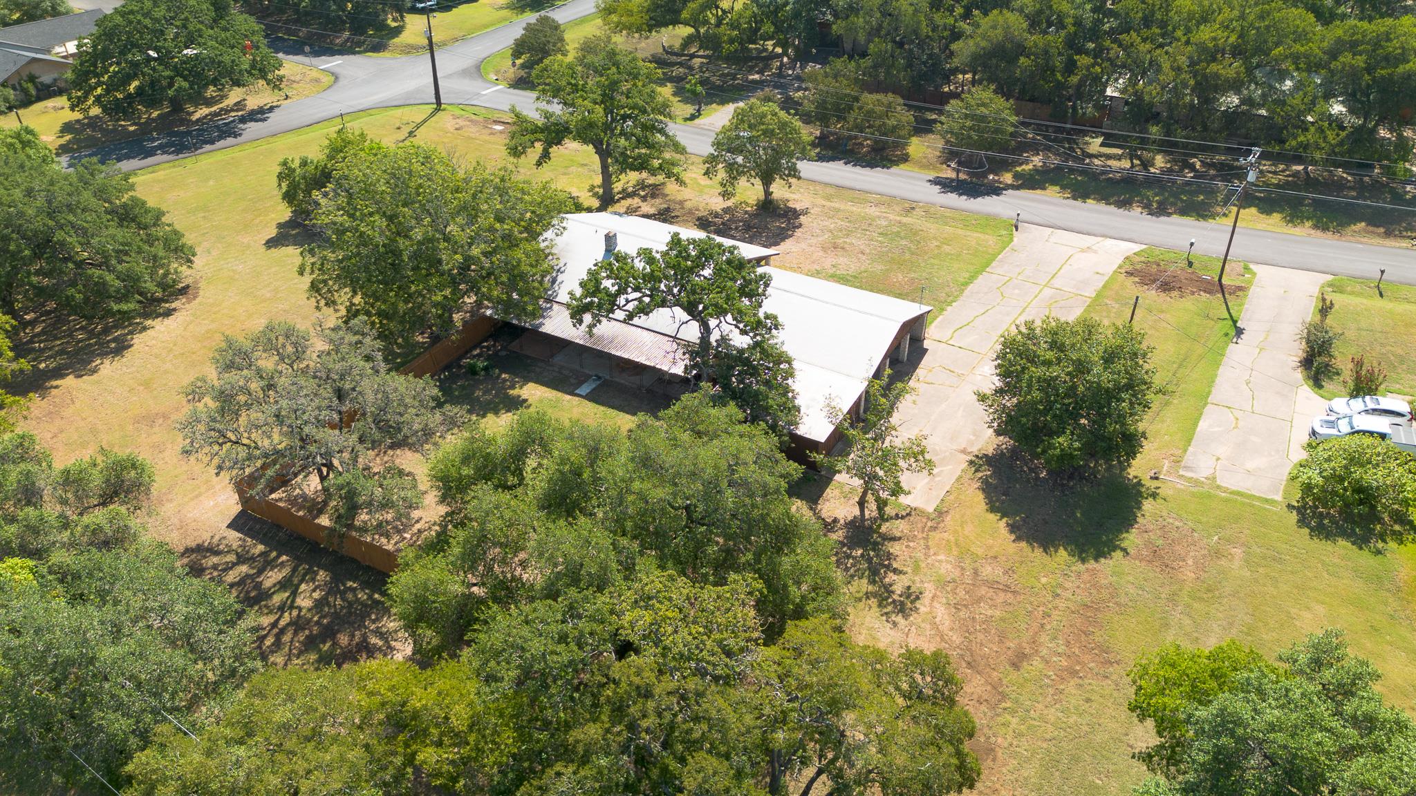 202 Canyon Wren Dr, Buda, TX 78610