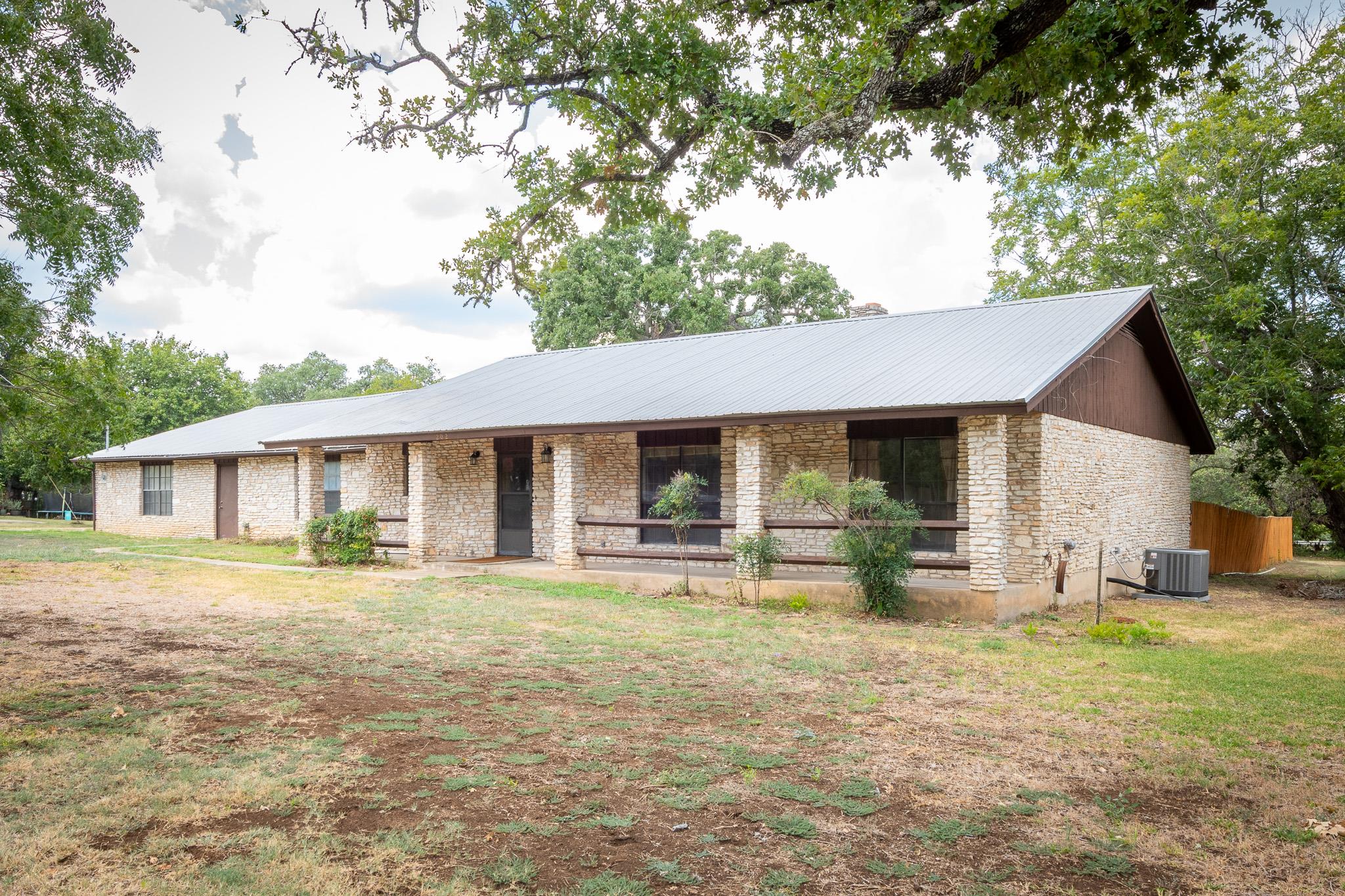 202 Canyon Wren Dr, Buda, TX 78610