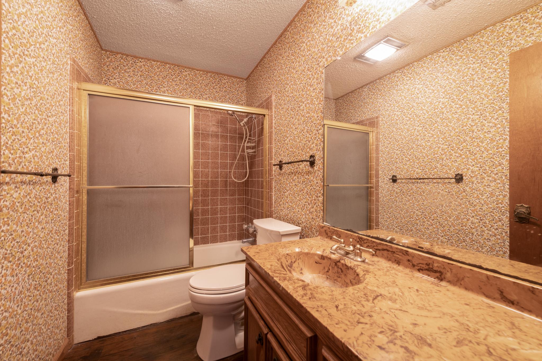 202 Canyon Wren Dr, Buda, TX 78610