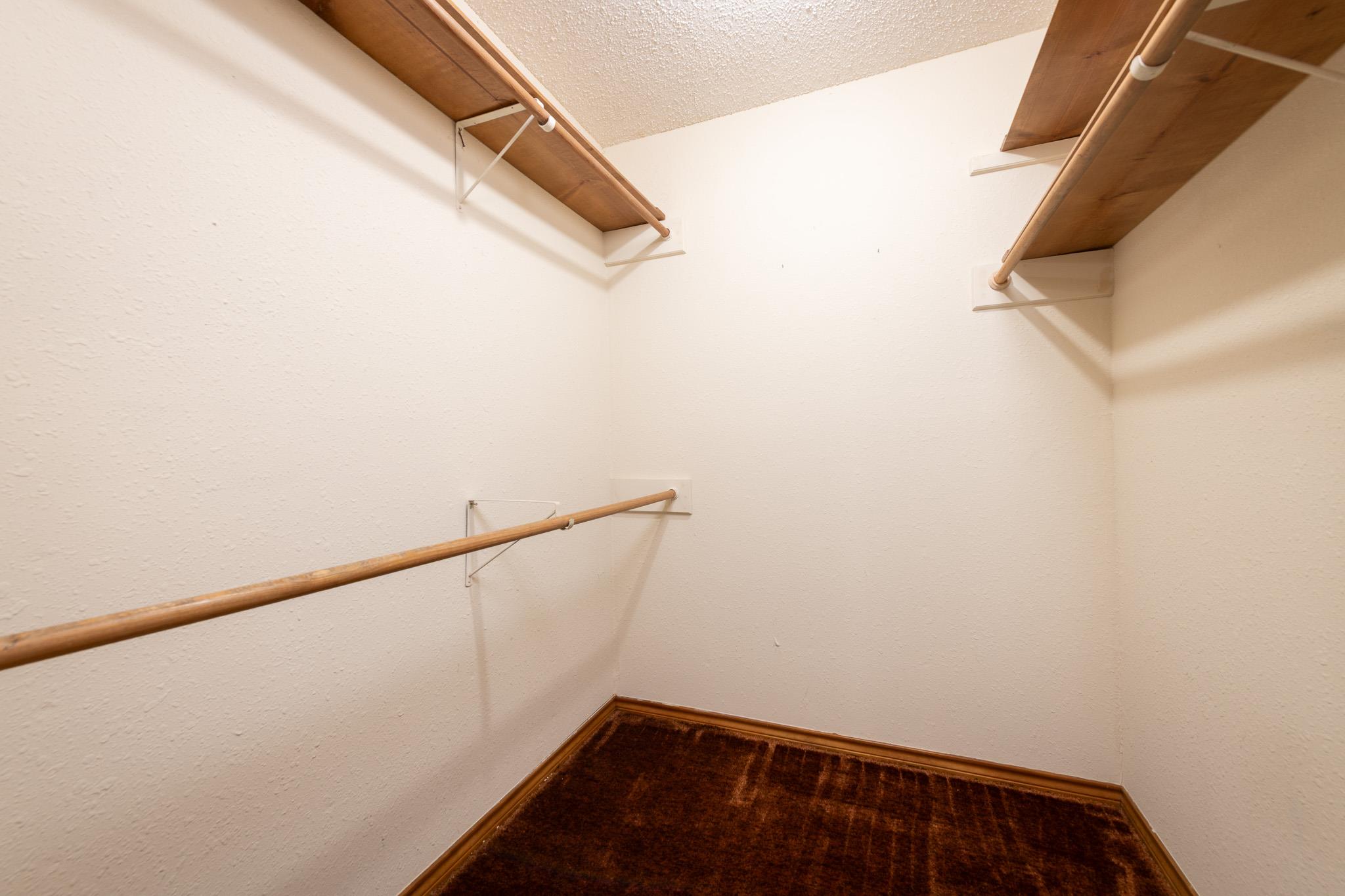 202 Canyon Wren Dr, Buda, TX 78610