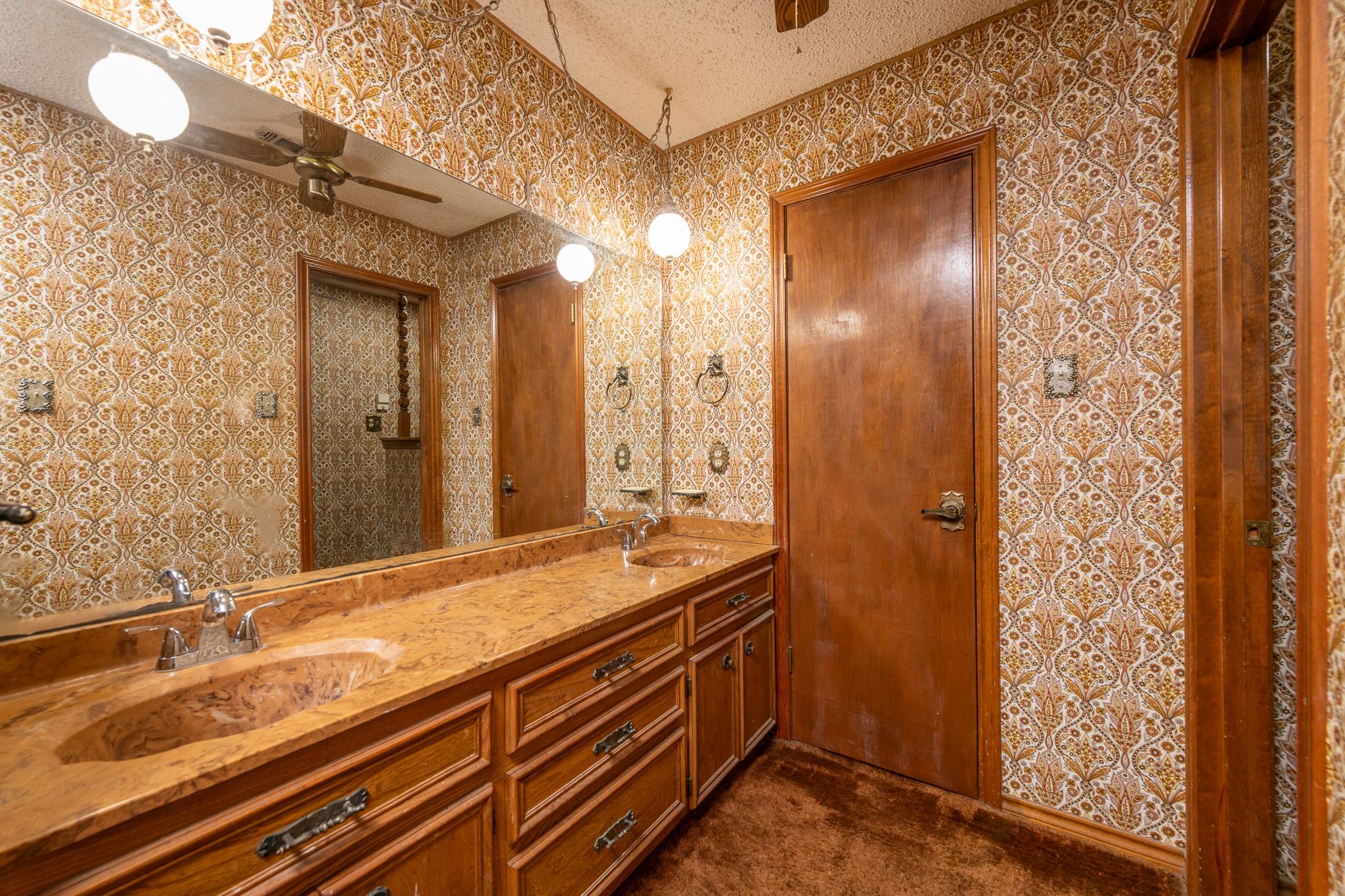 202 Canyon Wren Dr, Buda, TX 78610