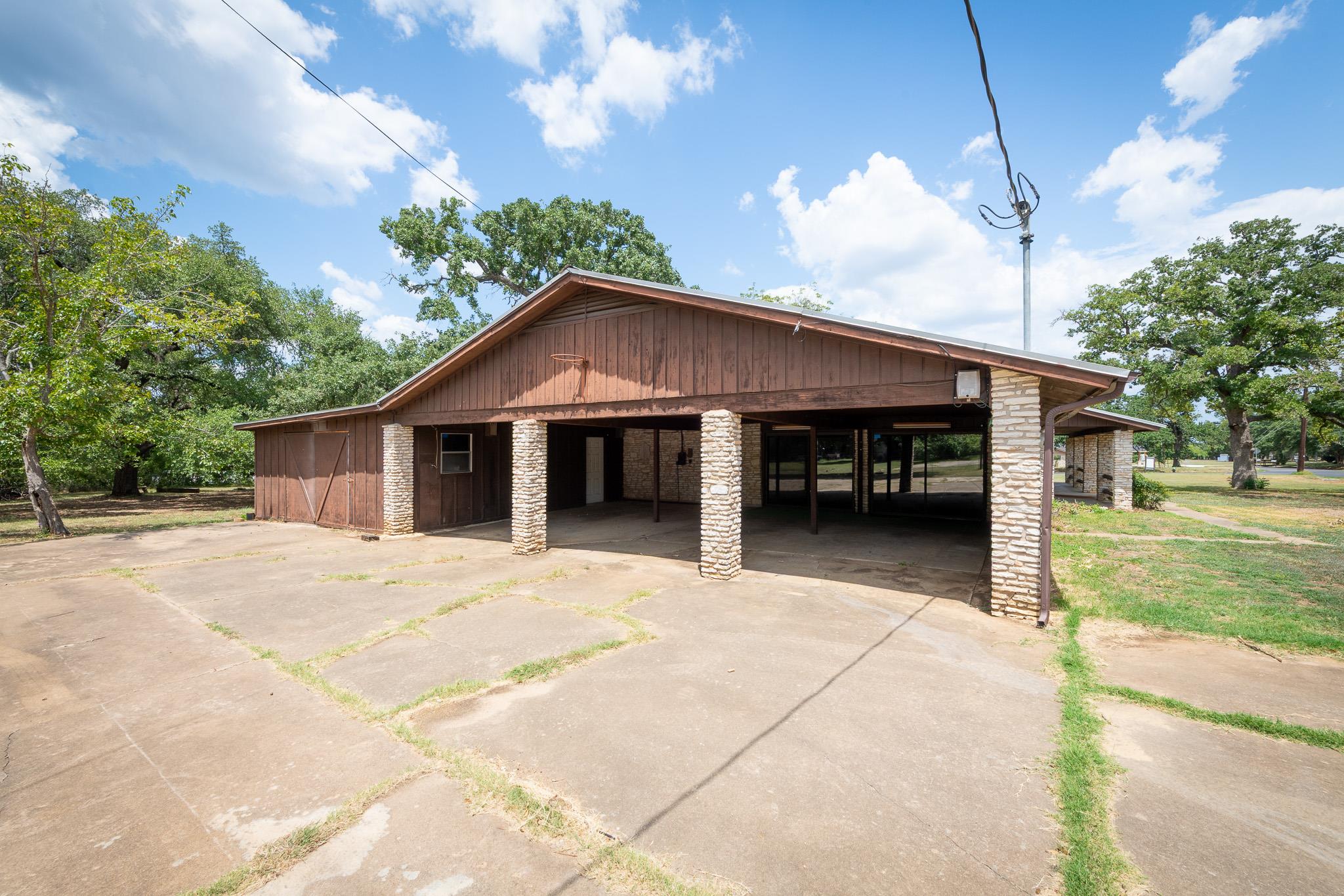 202 Canyon Wren Dr, Buda, TX 78610