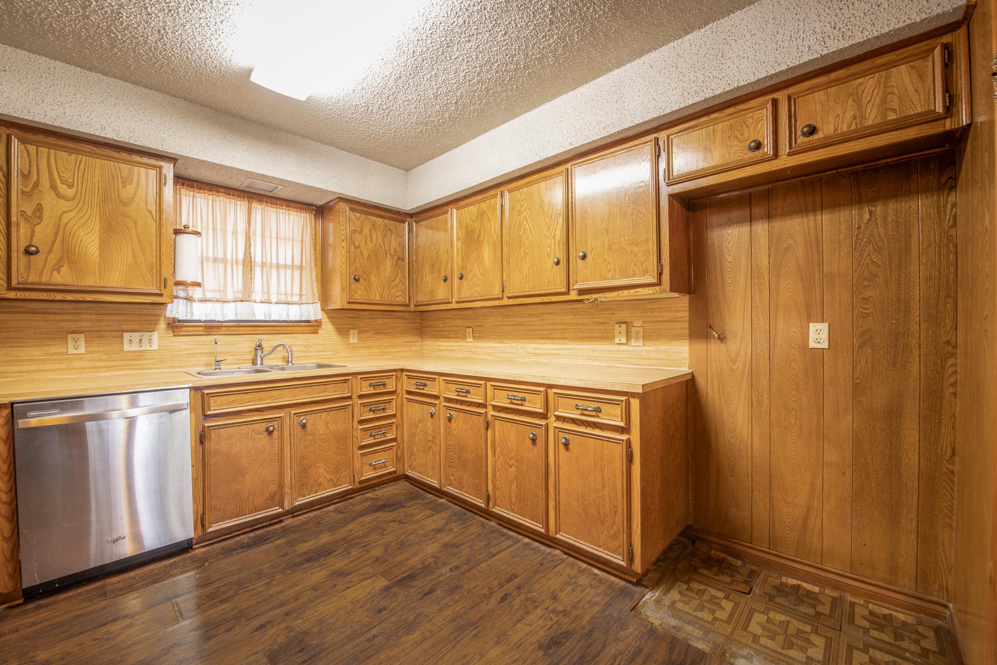 202 Canyon Wren Dr, Buda, TX 78610