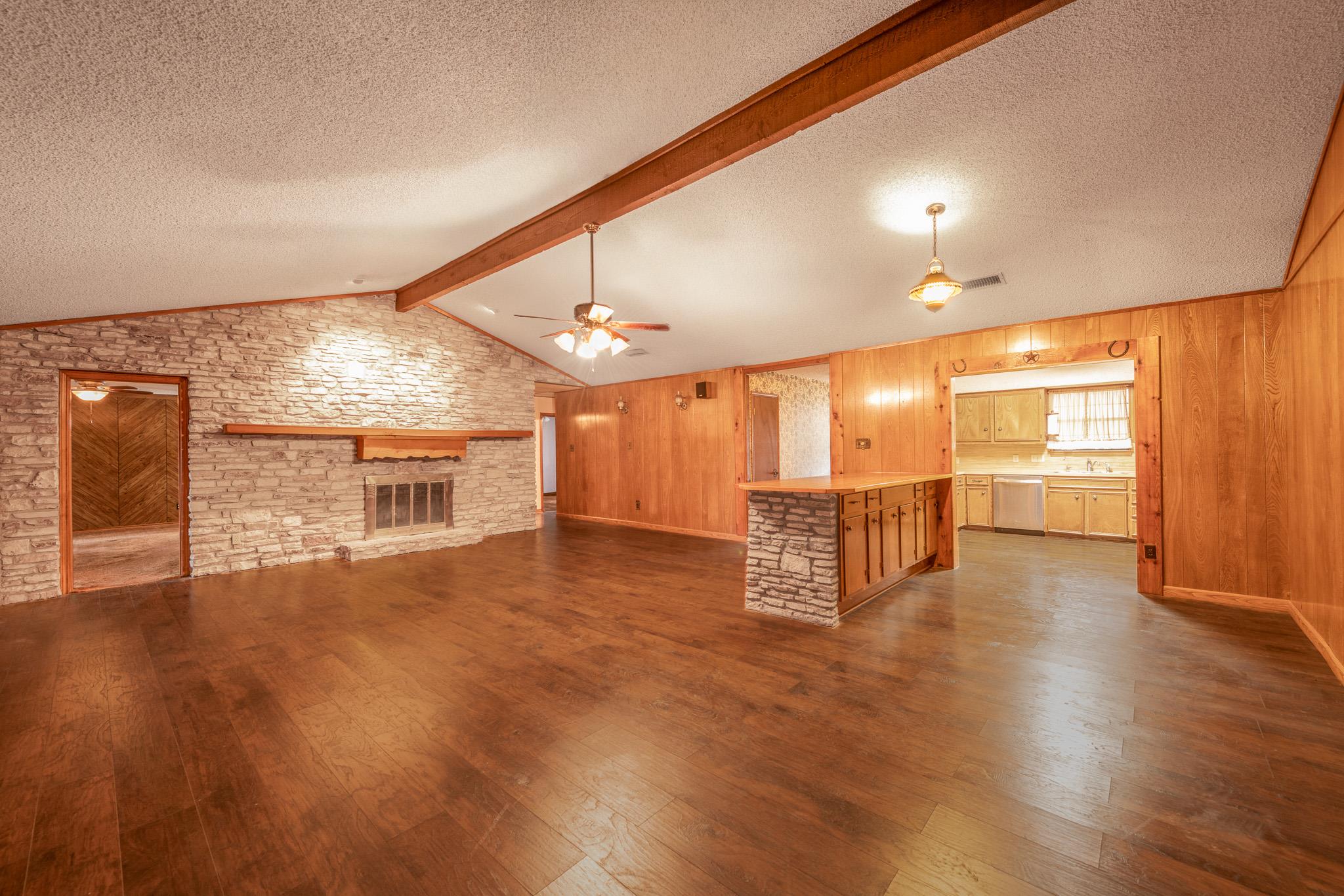 202 Canyon Wren Dr, Buda, TX 78610