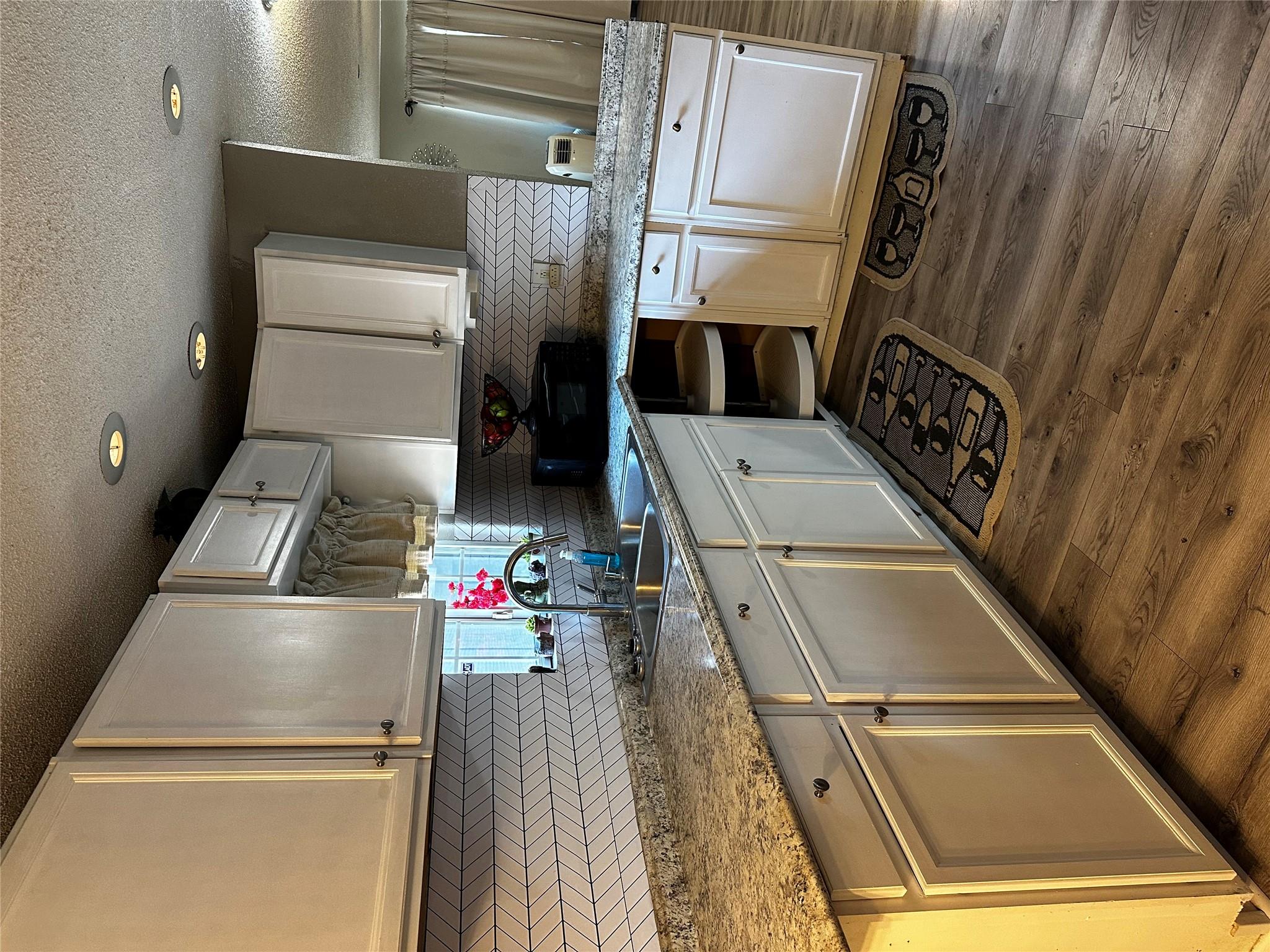 7918 Dempsey St, San Antonio, TX 78242