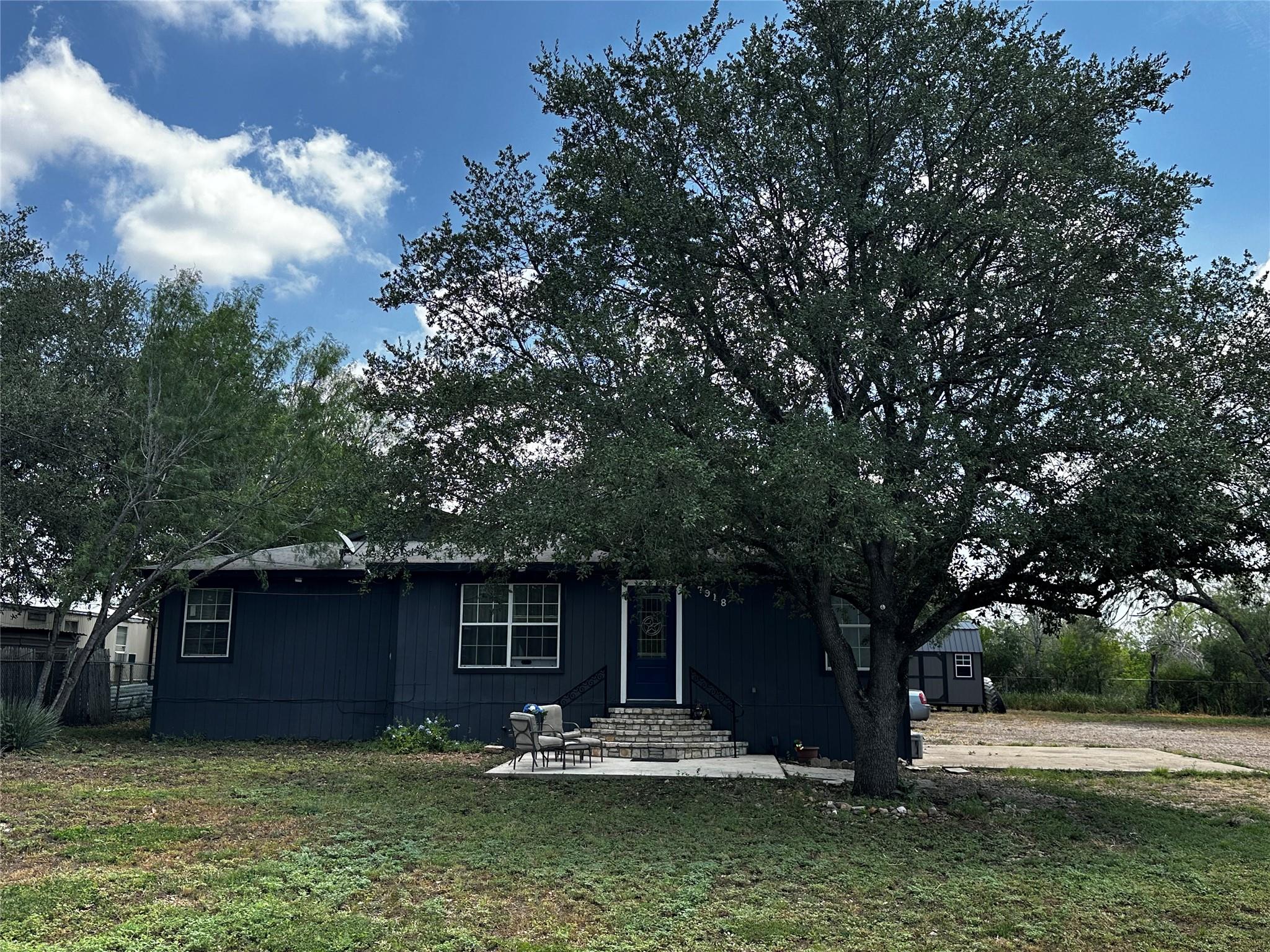 7918 Dempsey St, San Antonio, TX 78242