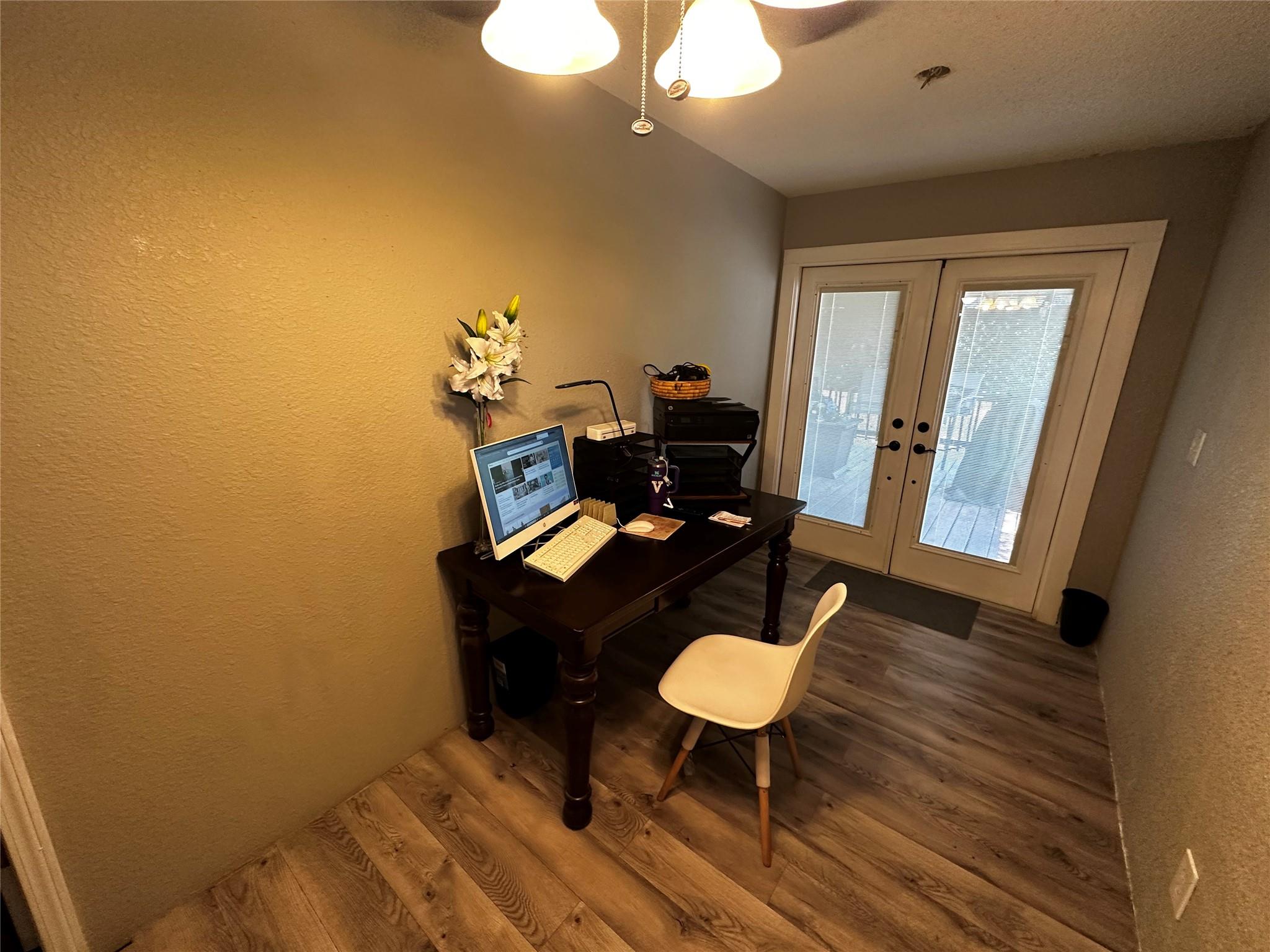 7918 Dempsey St, San Antonio, TX 78242