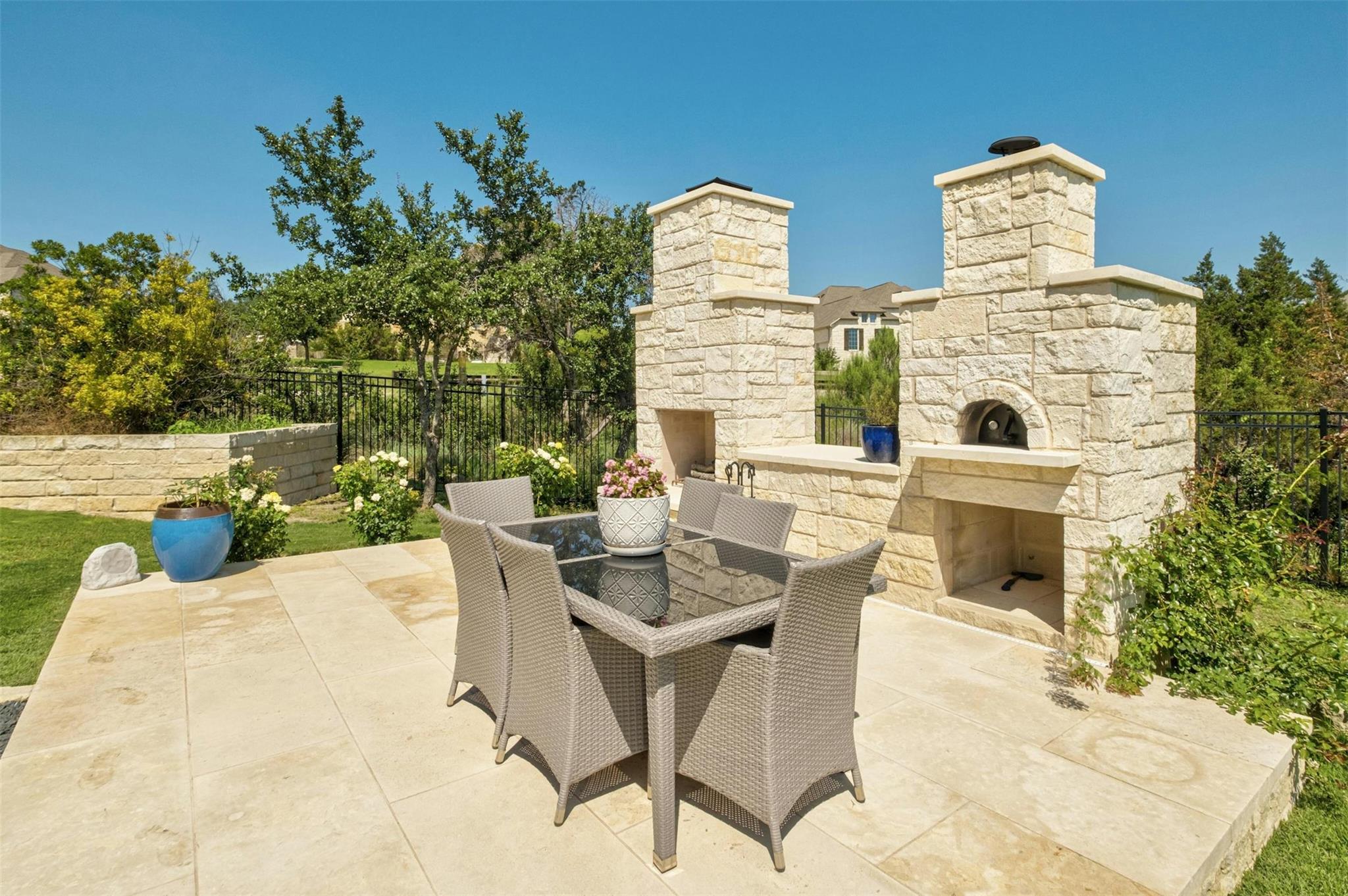 17408 Avion Dr, Dripping Springs, TX 78620