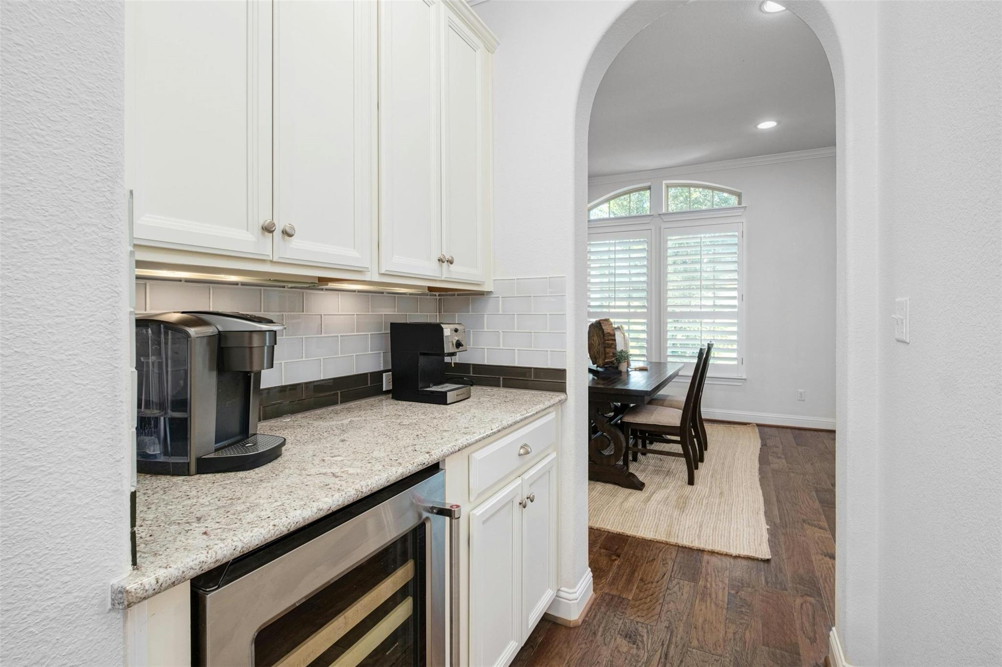 17408 Avion Dr, Dripping Springs, TX 78620