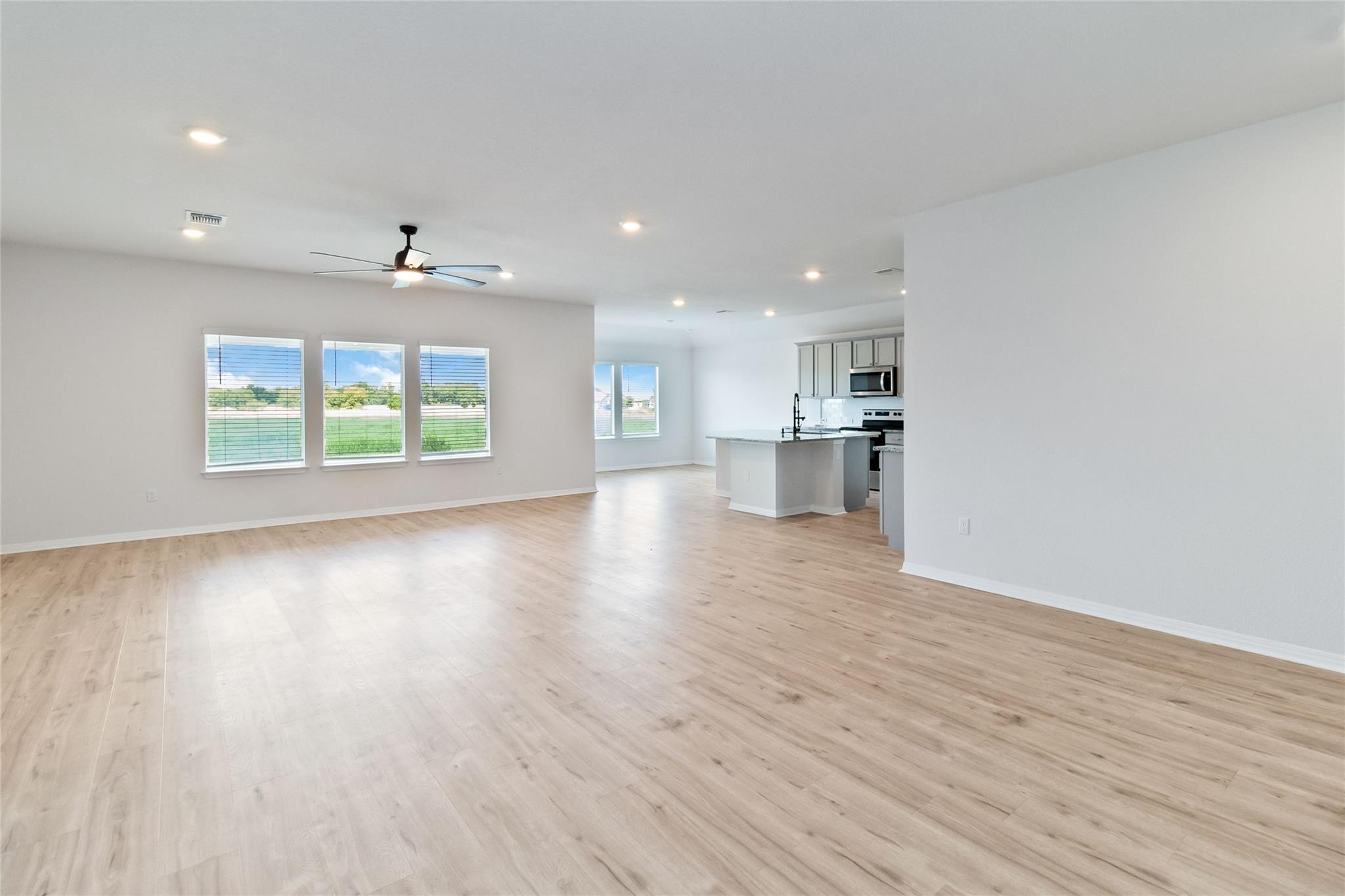 106 Sandpiper Dr, Bastrop, TX 78602