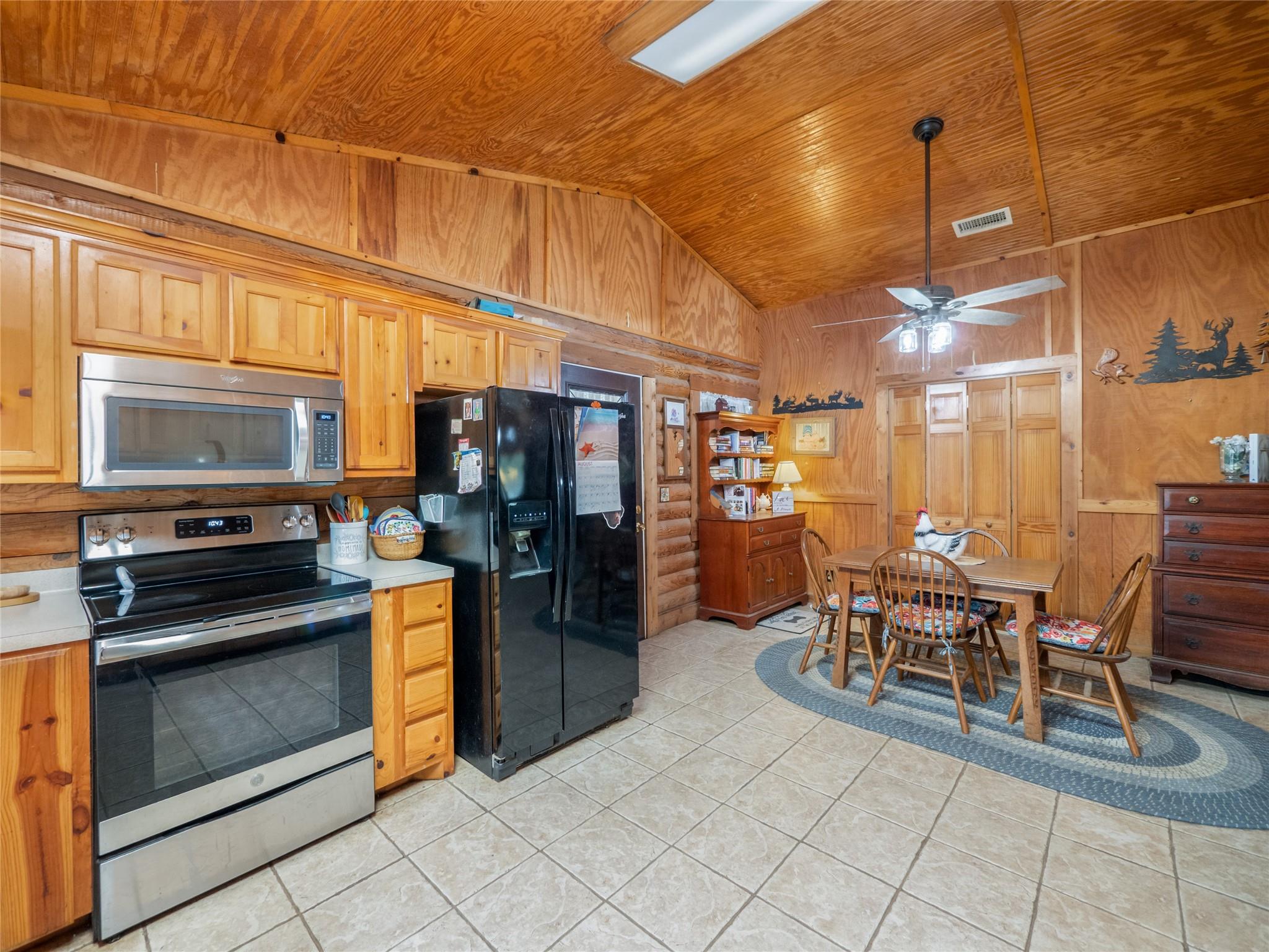 234 E Flag Creek Ranch Rd, Llano, TX 78643