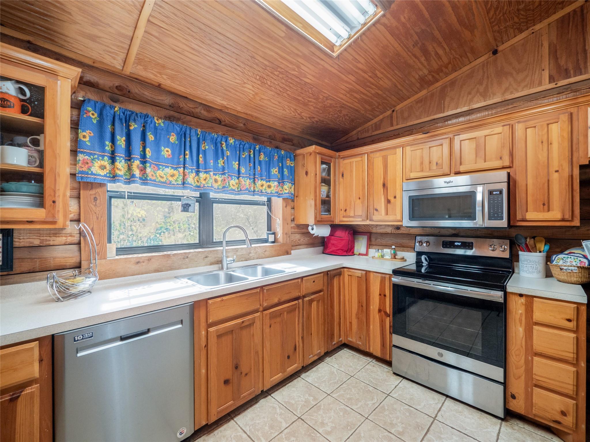 234 E Flag Creek Ranch Rd, Llano, TX 78643