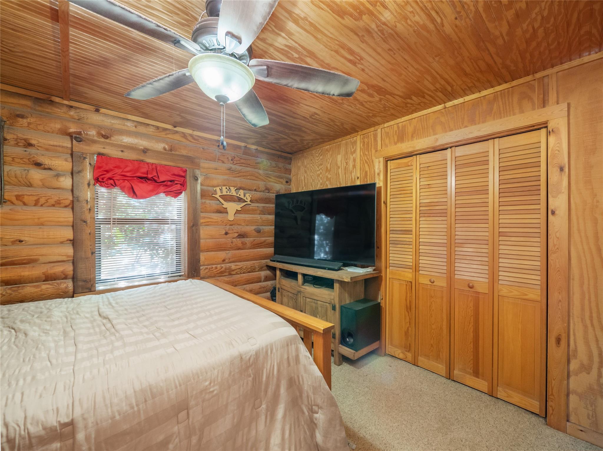 234 E Flag Creek Ranch Rd, Llano, TX 78643