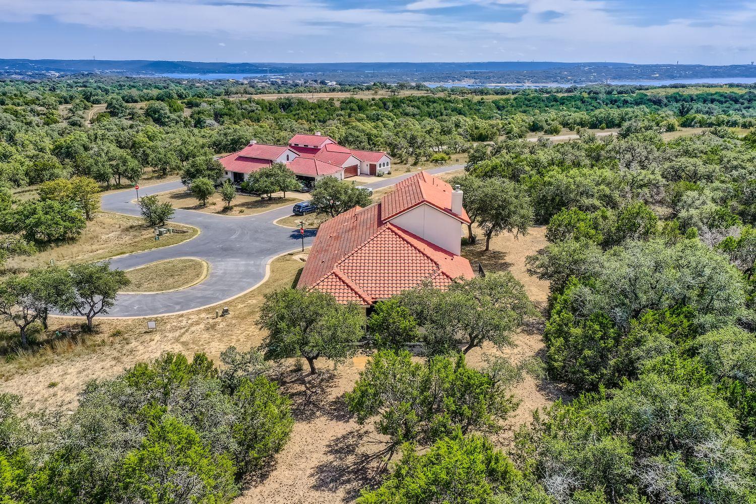 19129 Camelot Woods Cv, Lago Vista, TX 78645