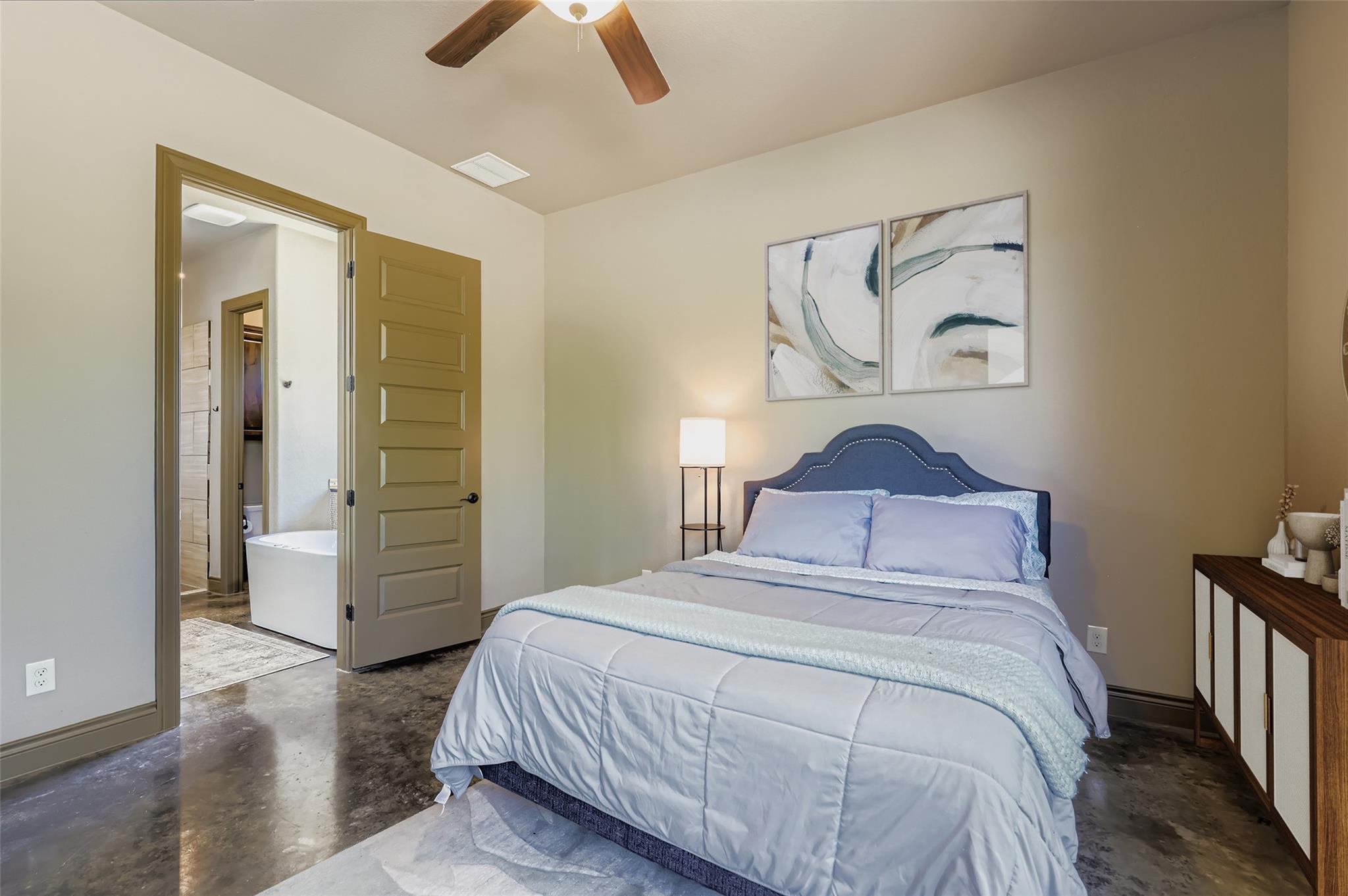 19129 Camelot Woods Cv, Lago Vista, TX 78645