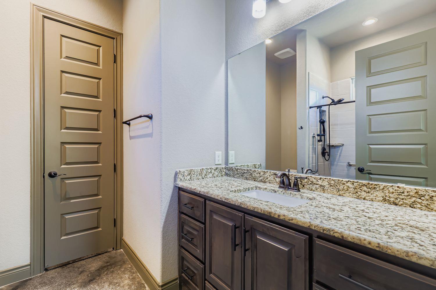 19129 Camelot Woods Cv, Lago Vista, TX 78645