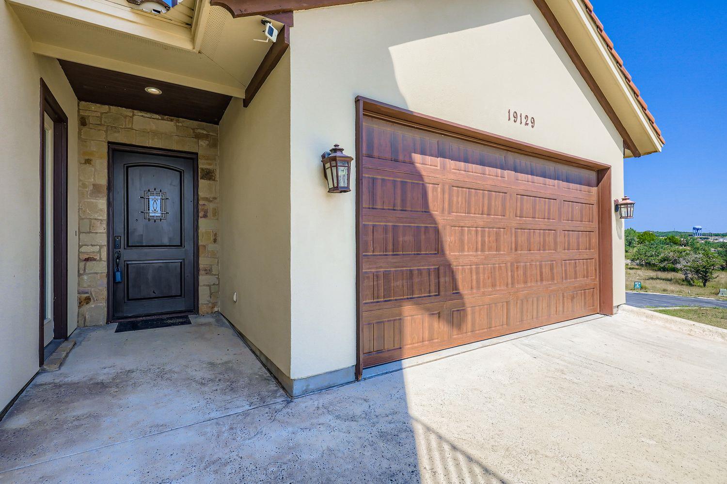 19129 Camelot Woods Cv, Lago Vista, TX 78645