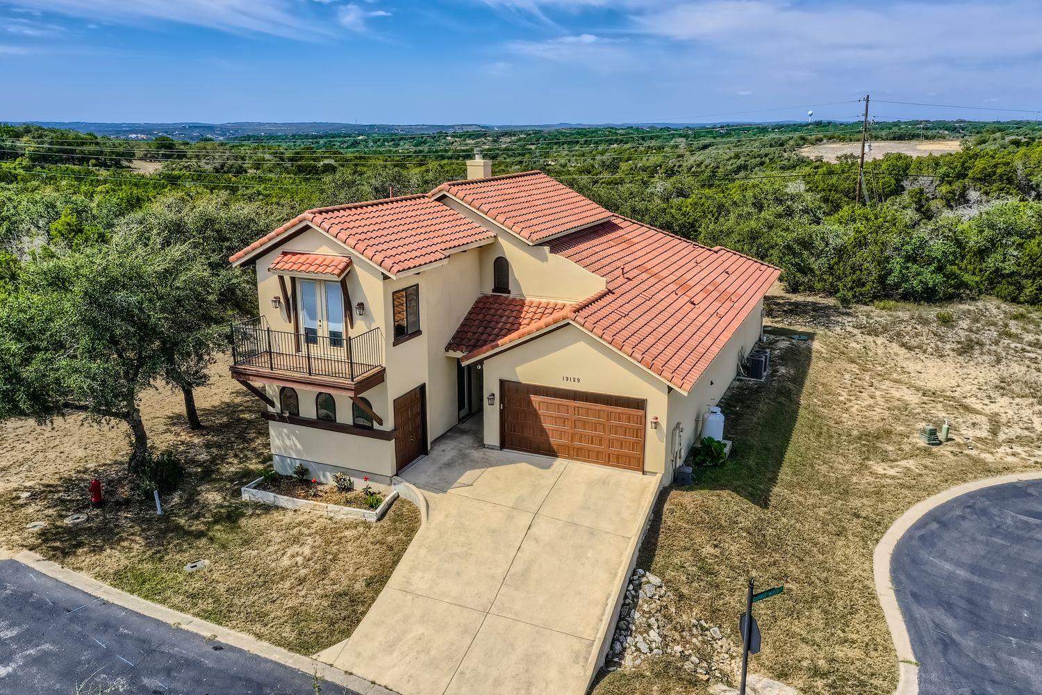 19129 Camelot Woods Cv, Lago Vista, TX 78645