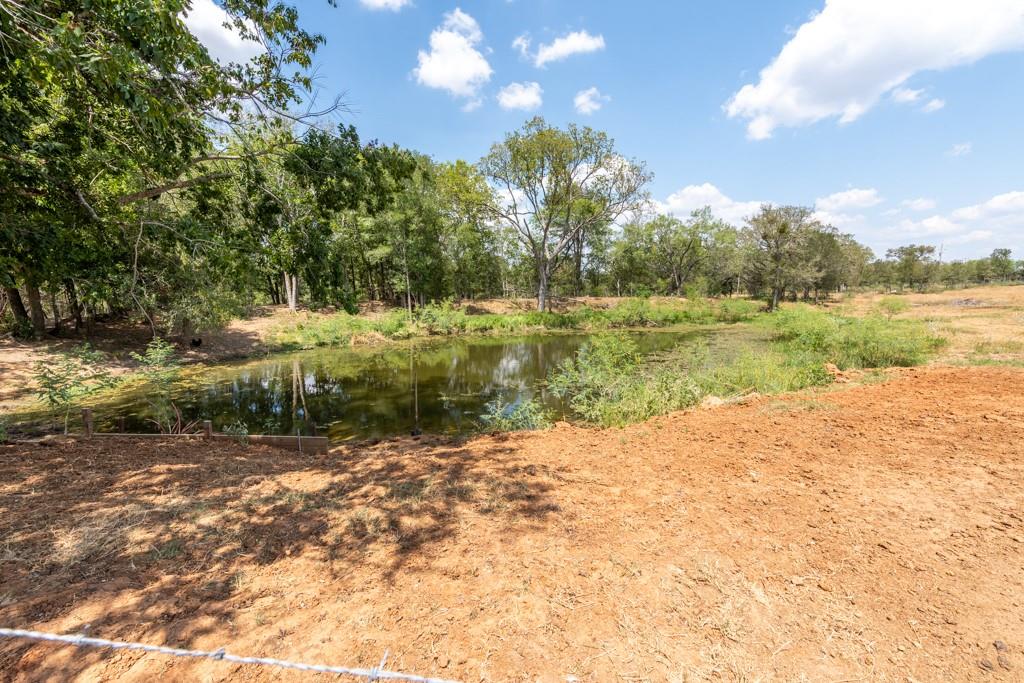 9019 Fm 86, Lockhart, TX 78644