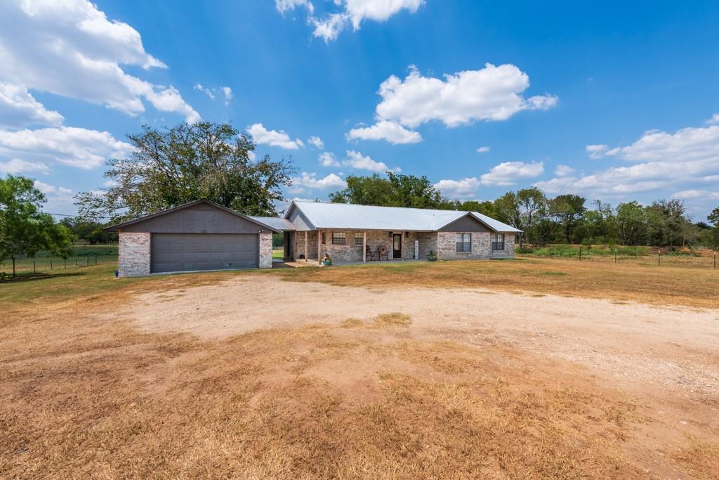 9019 Fm 86, Lockhart, TX 78644