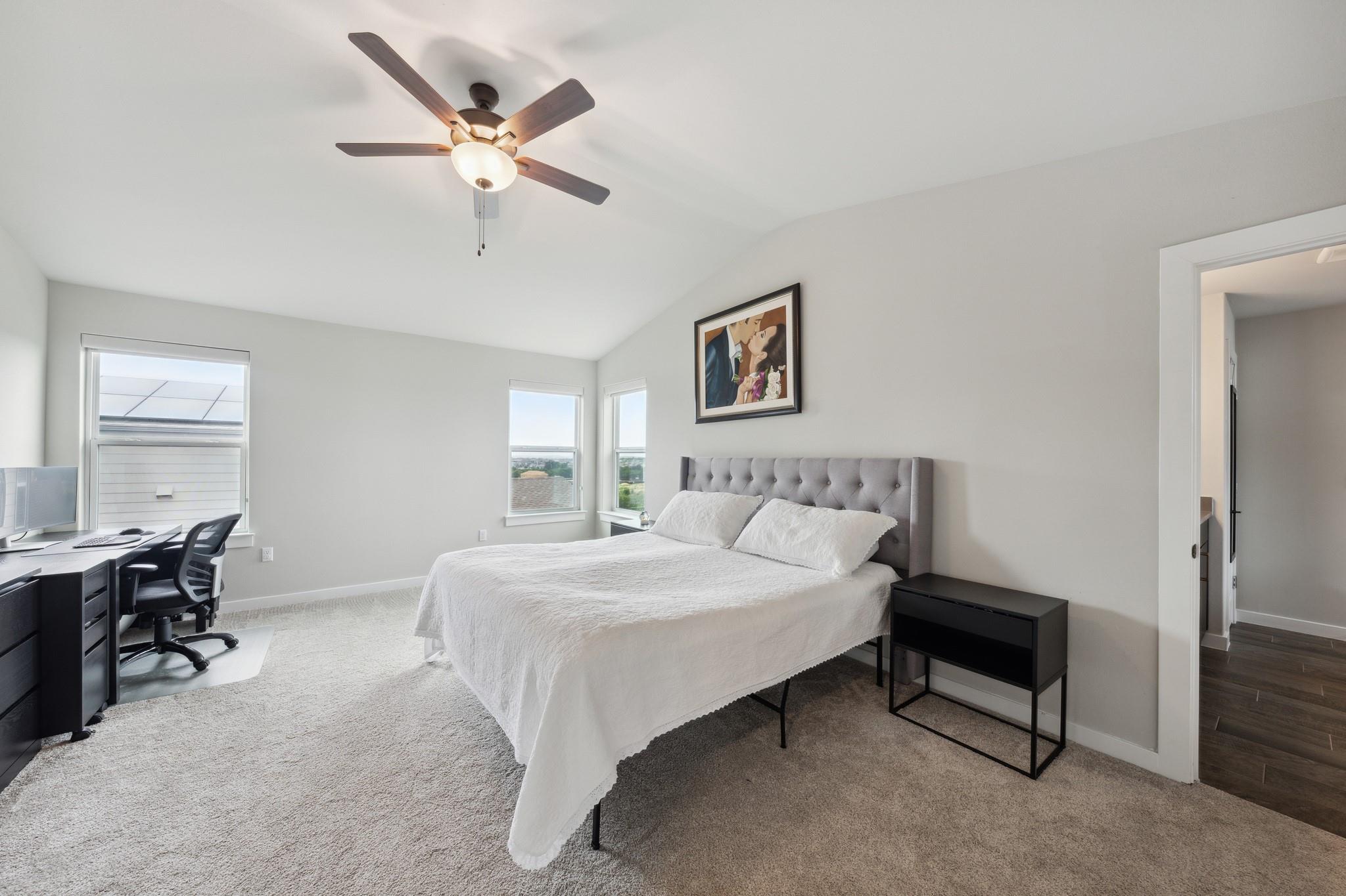 9800 Evening Canopy Dr, Manor, TX 78653