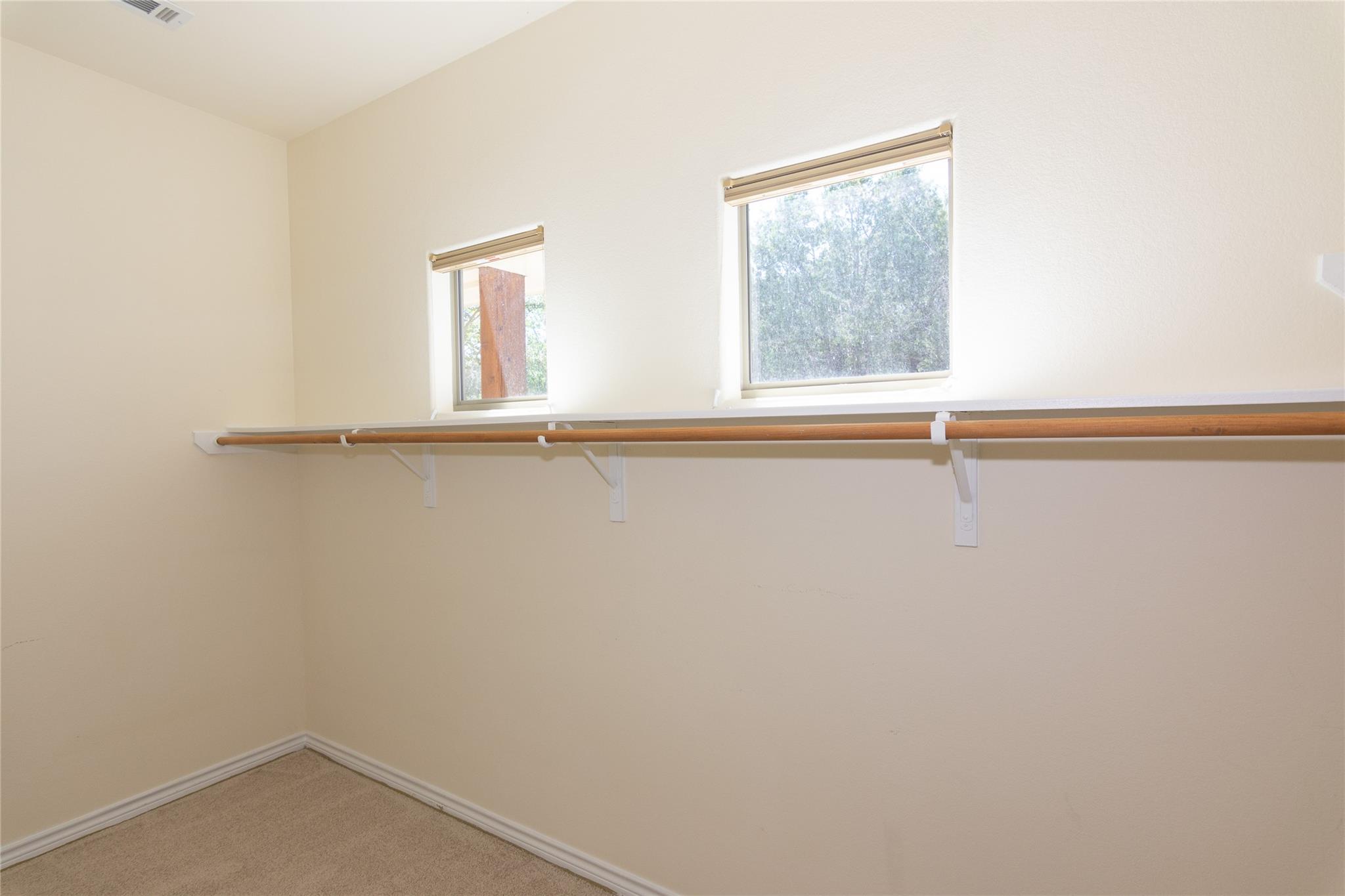 6004 Cimmaron Trl, Lago Vista, TX 78645