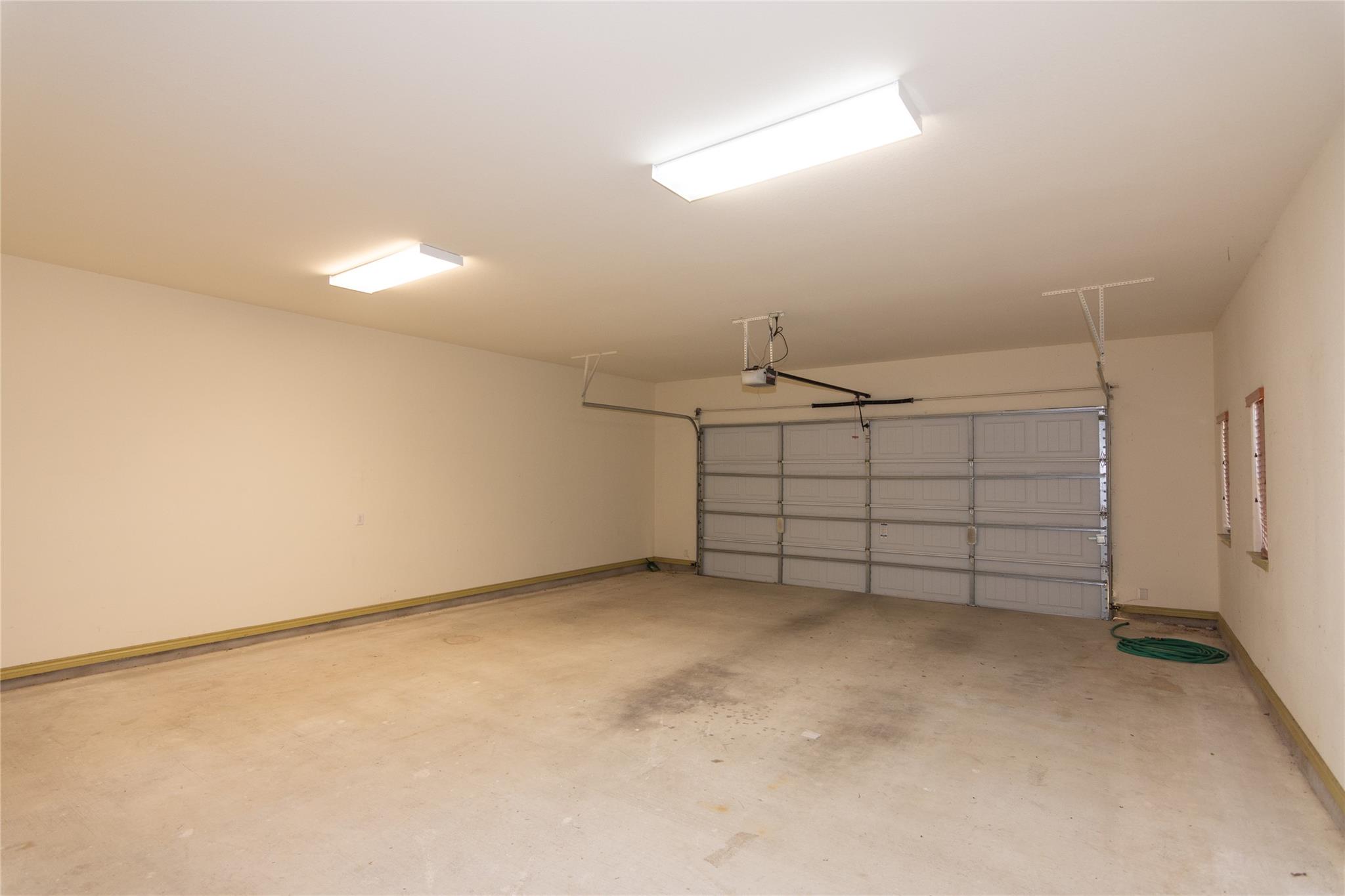 6004 Cimmaron Trl, Lago Vista, TX 78645