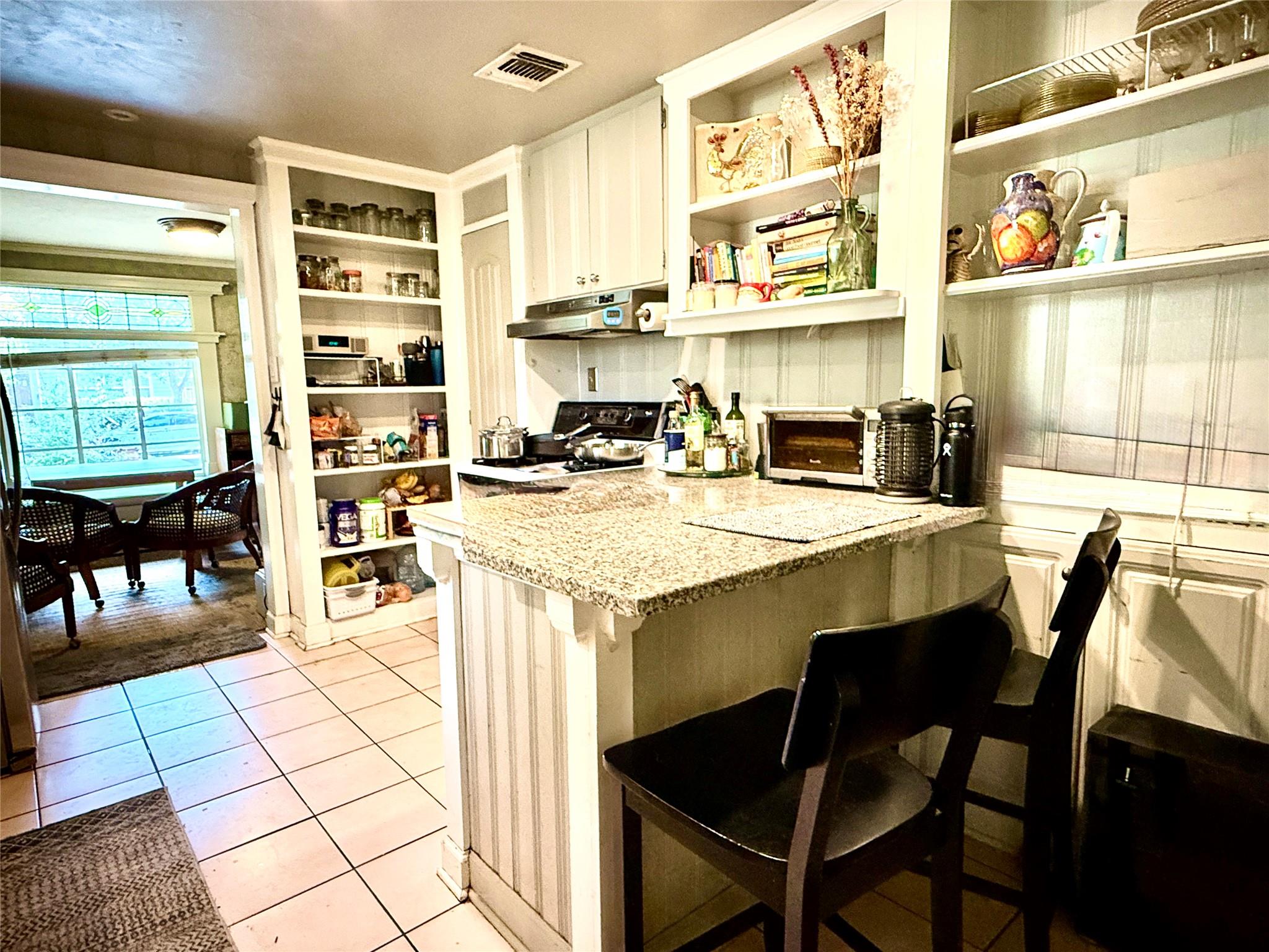 1911 Pasadena Dr, Austin, TX 78757