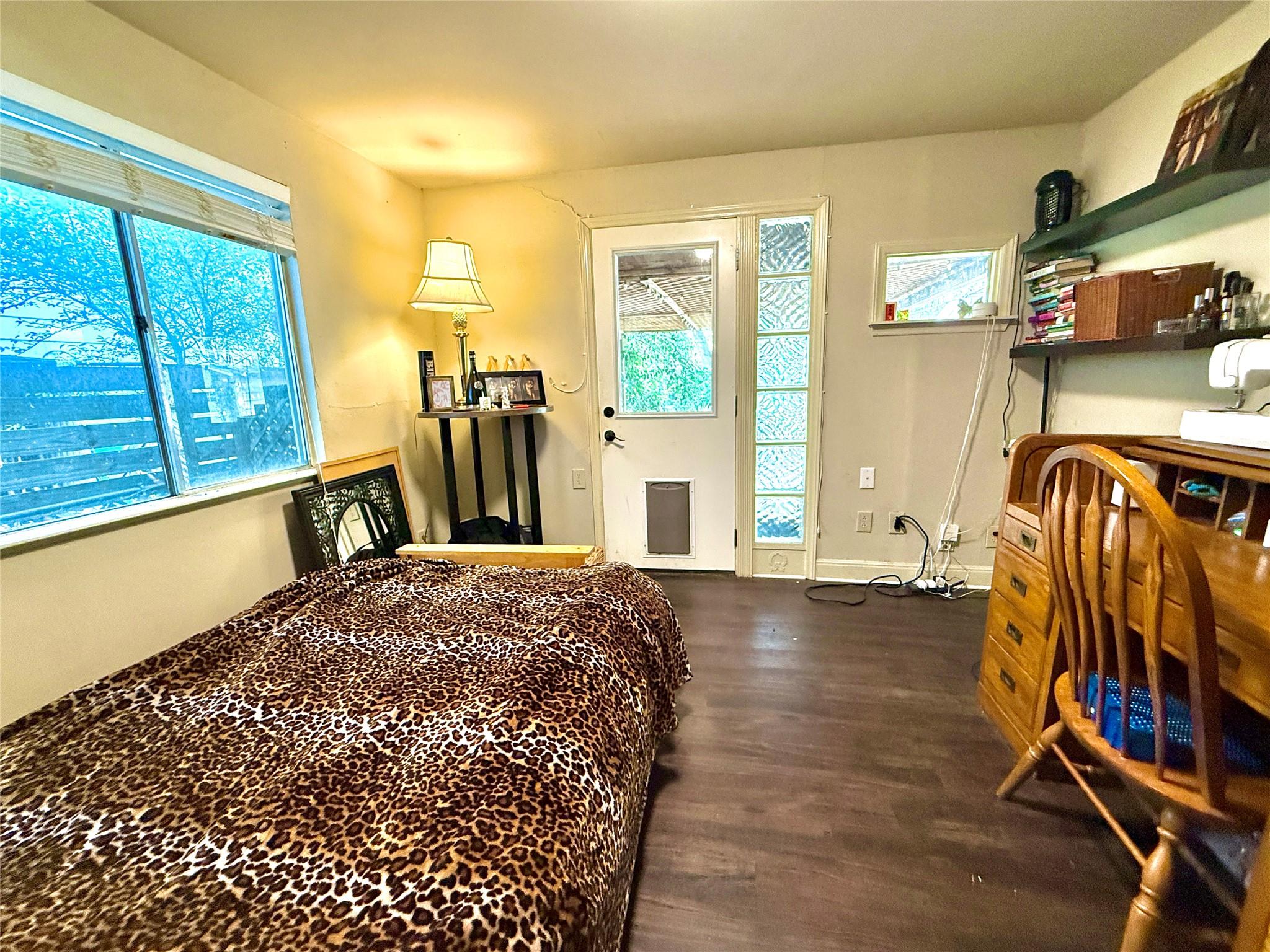 1911 Pasadena Dr, Austin, TX 78757