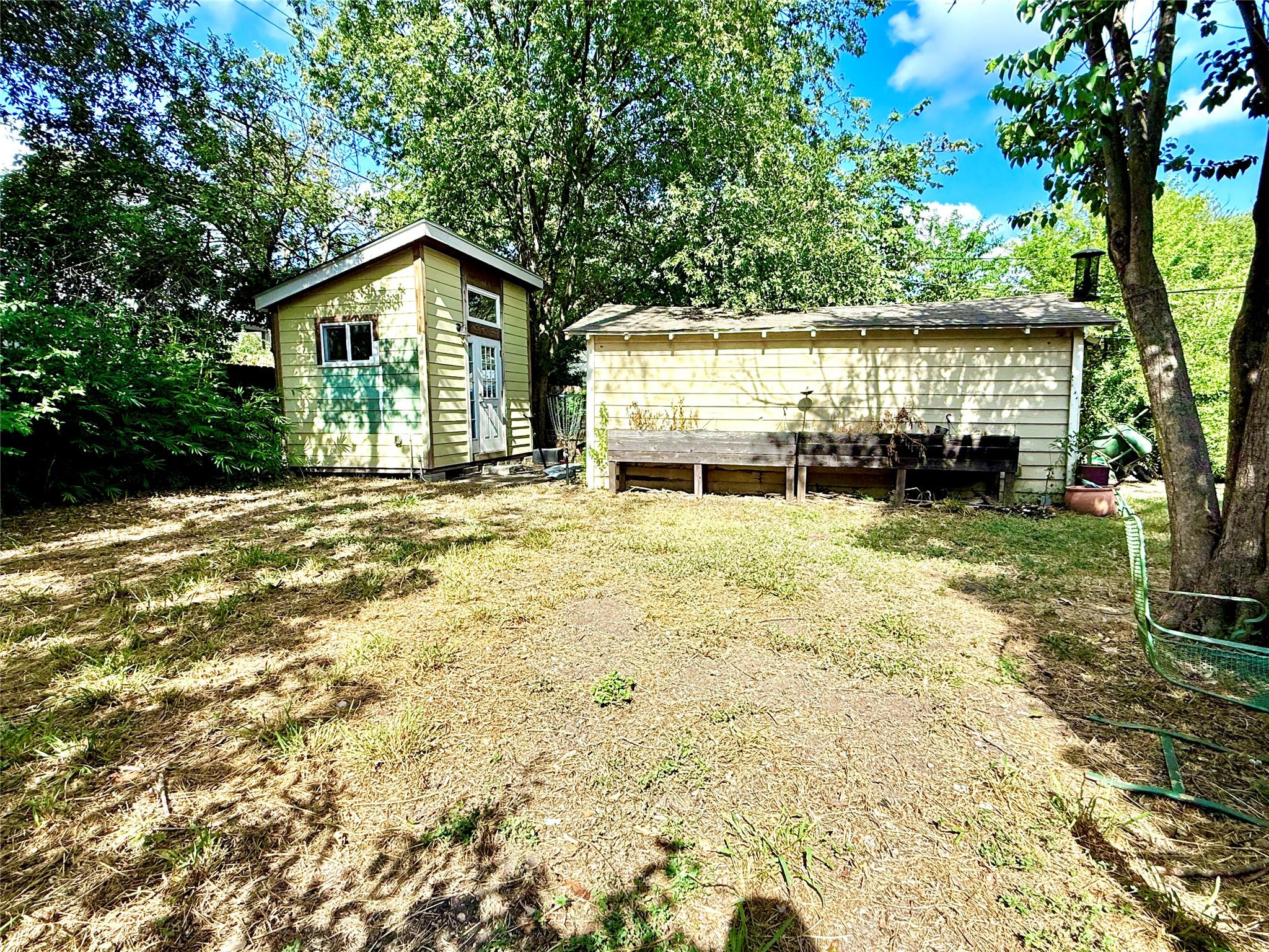 1911 Pasadena Dr, Austin, TX 78757