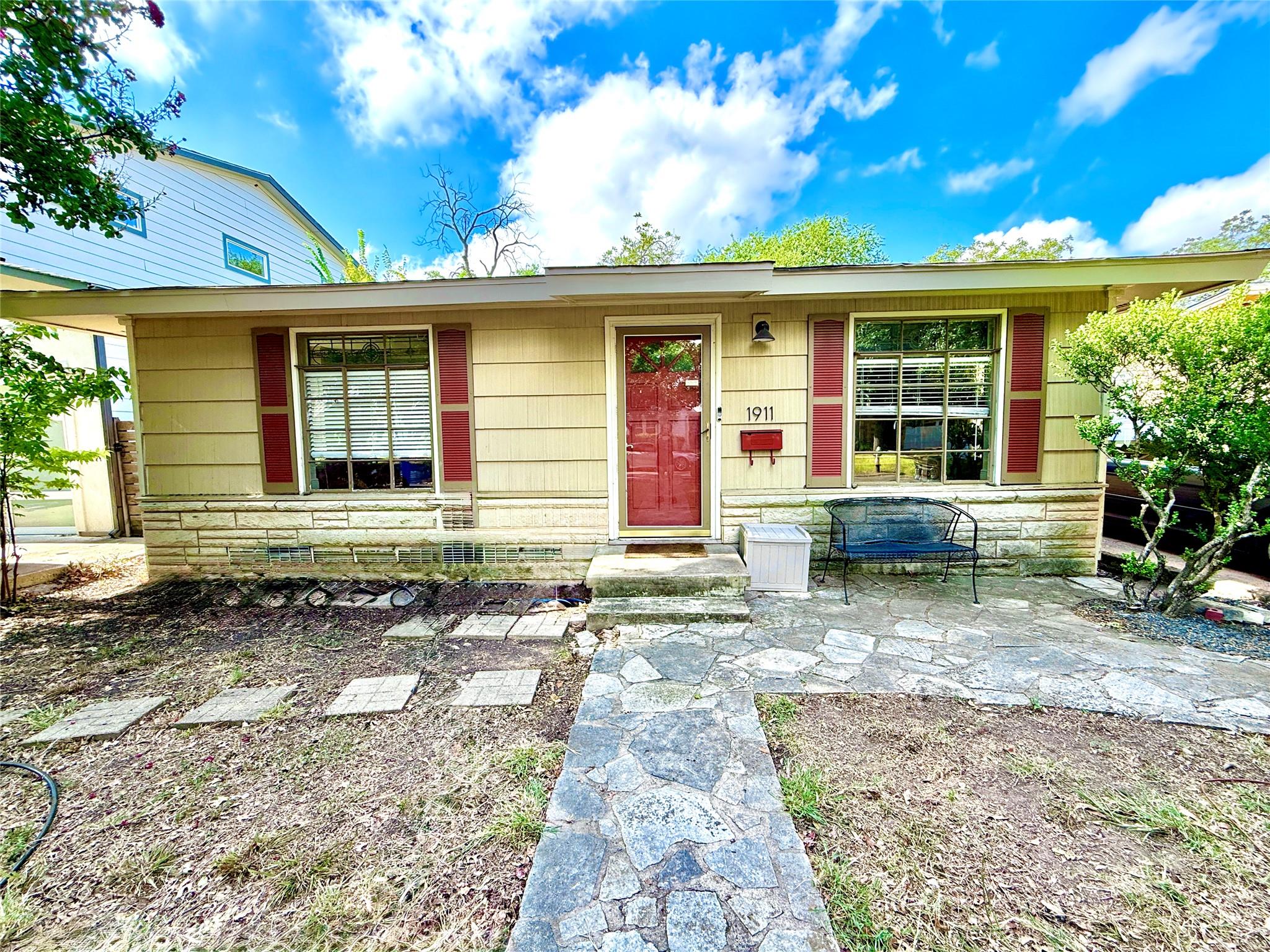 1911 Pasadena Dr, Austin, TX 78757