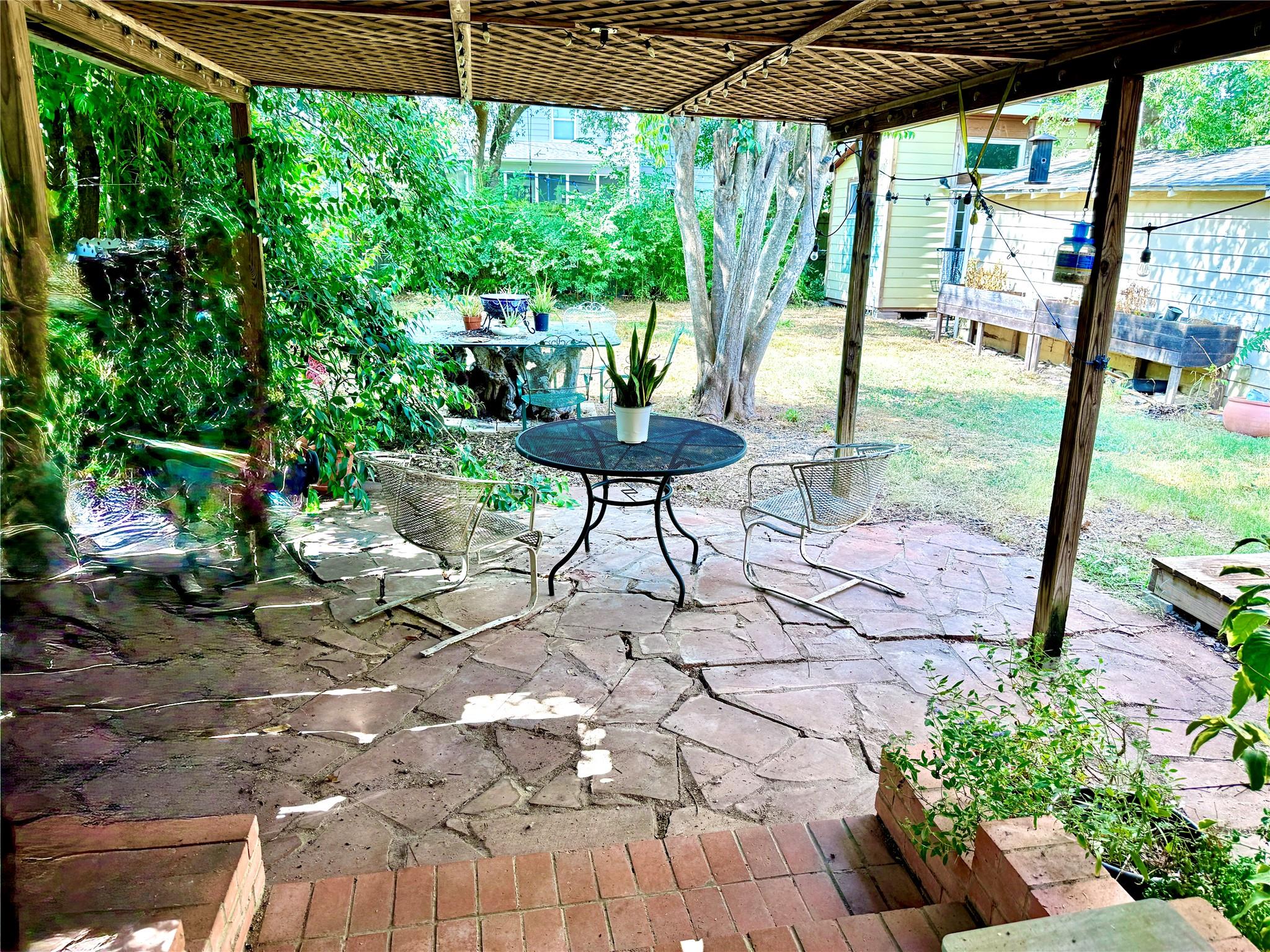 1911 Pasadena Dr, Austin, TX 78757