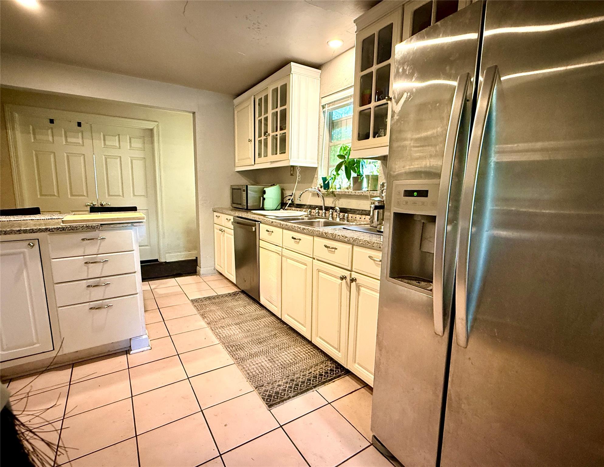 1911 Pasadena Dr, Austin, TX 78757