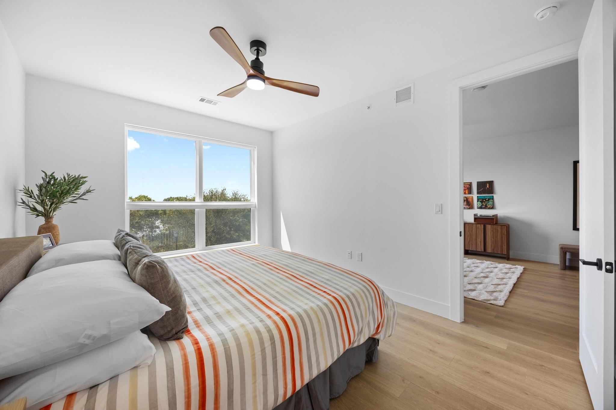 1701 Simond Ave # 223, Austin, TX 78723