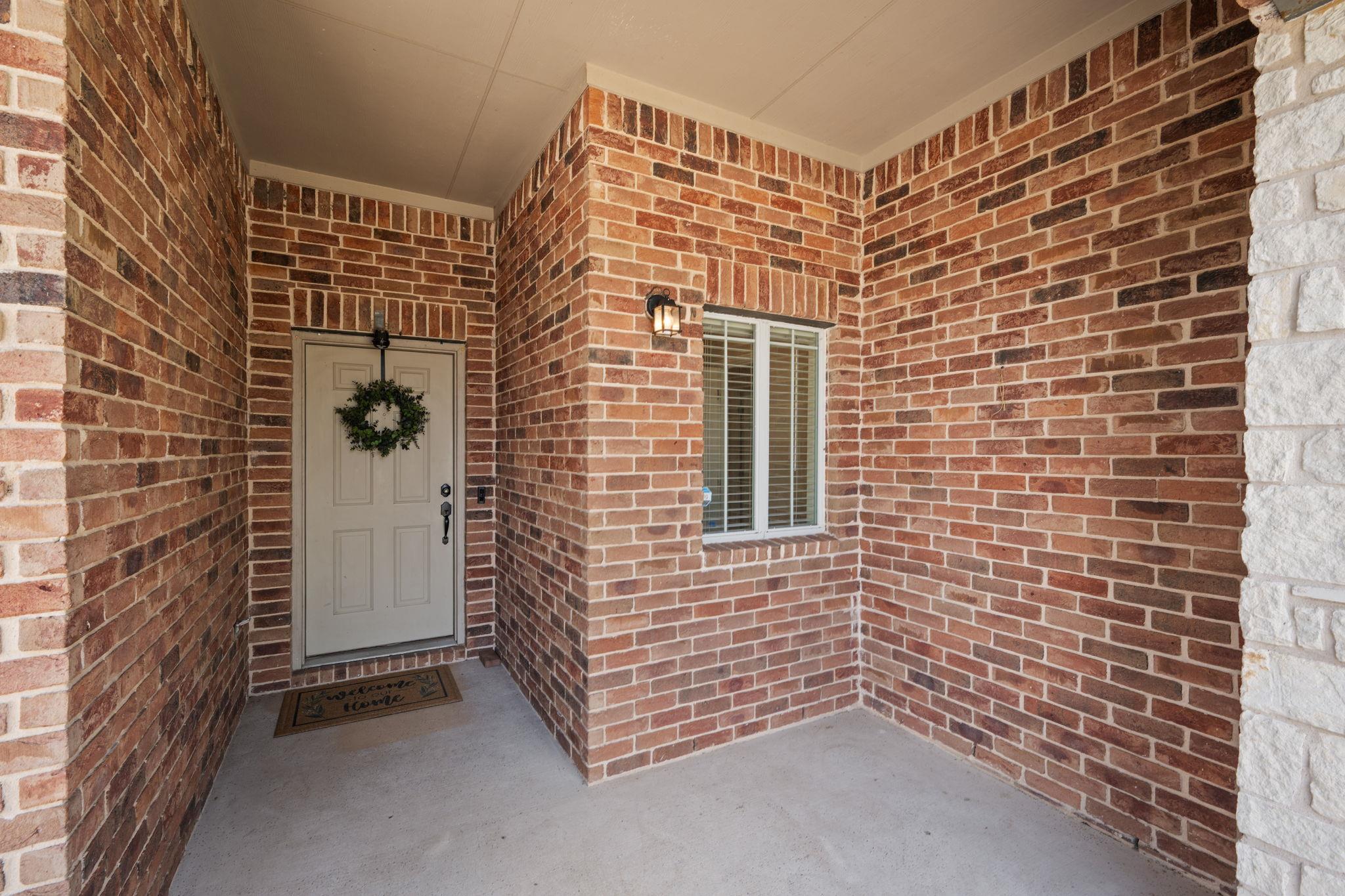 105 Mattingly St, Hutto, TX 78634