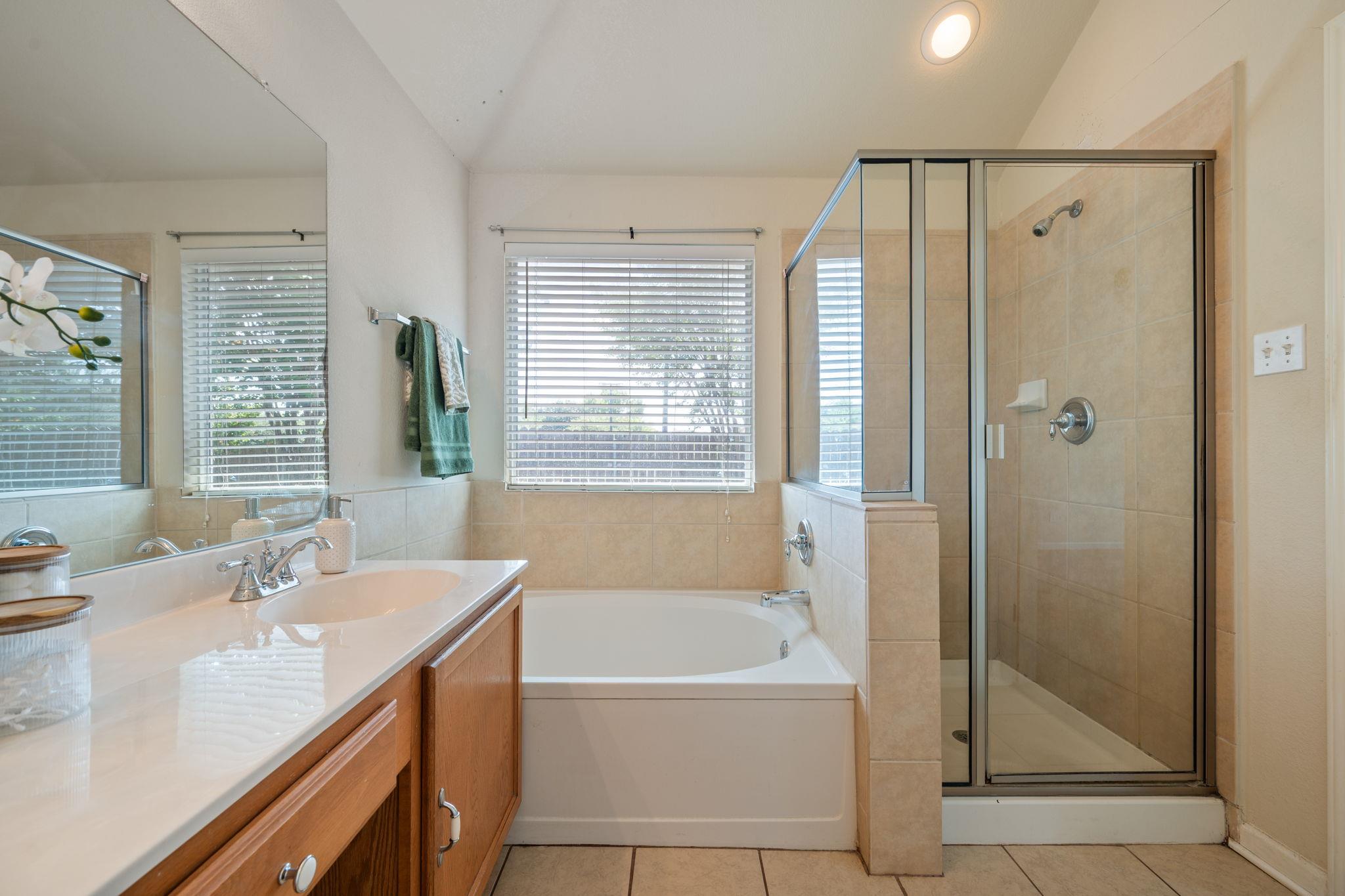 105 Mattingly St, Hutto, TX 78634