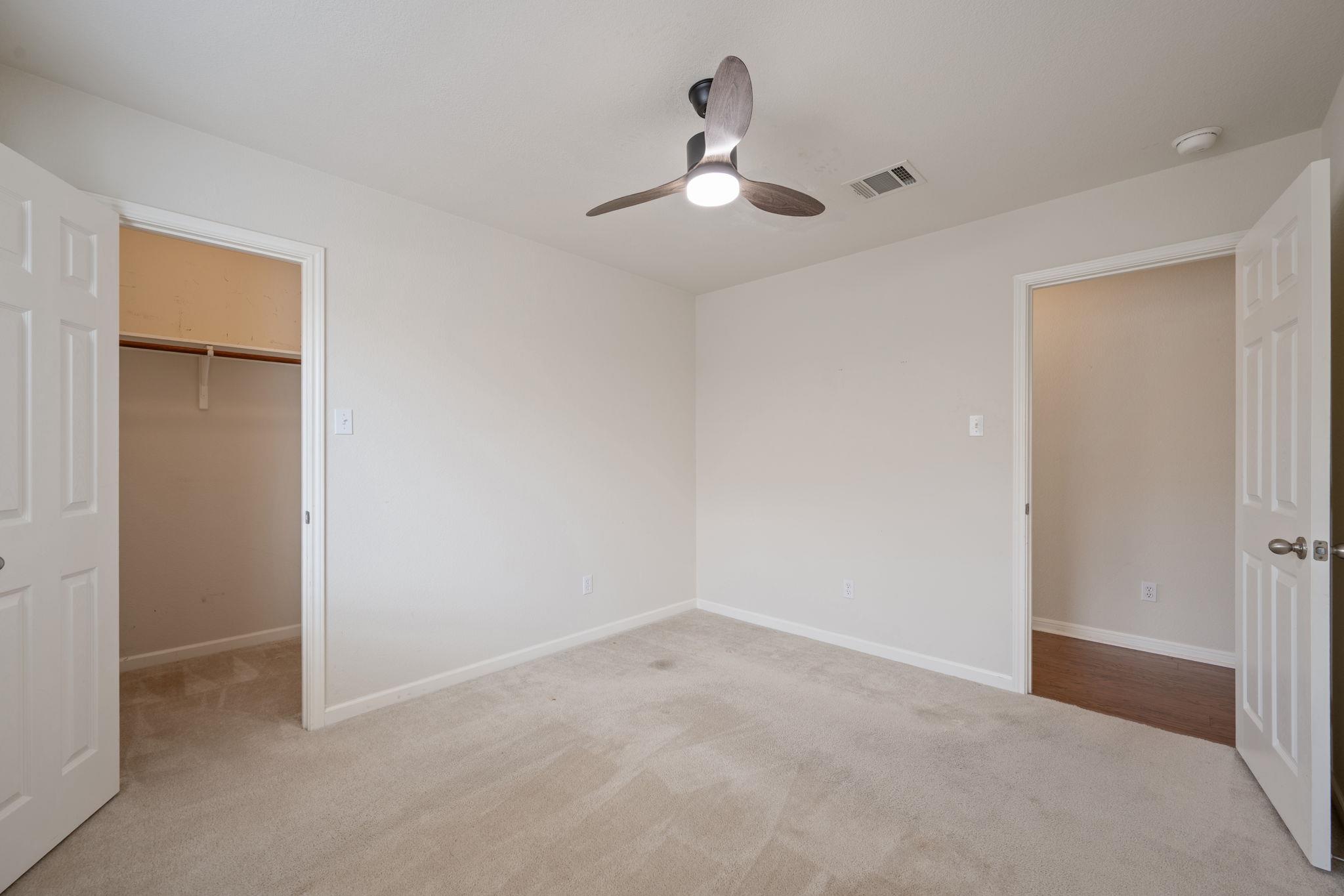 105 Mattingly St, Hutto, TX 78634