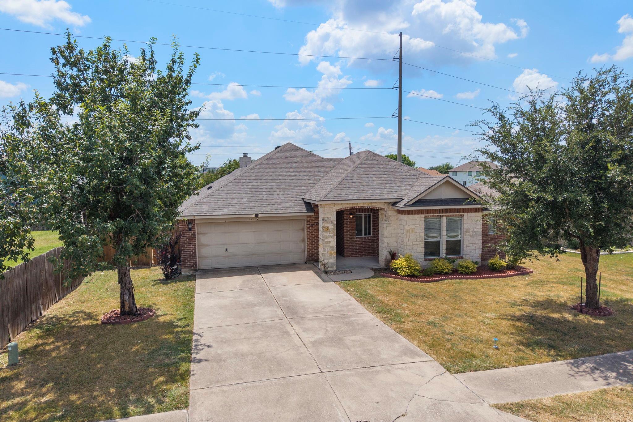 105 Mattingly St, Hutto, TX 78634