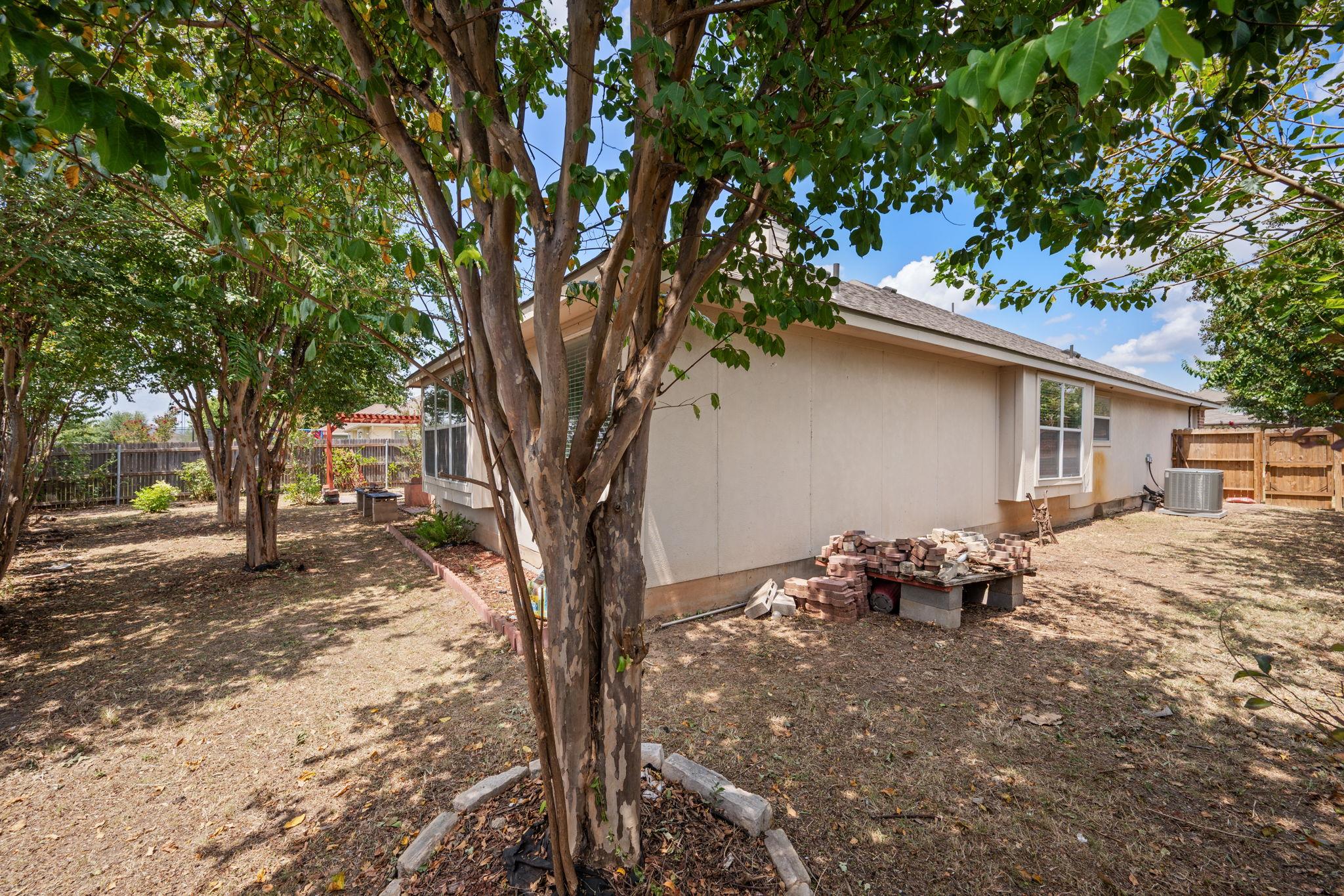 105 Mattingly St, Hutto, TX 78634