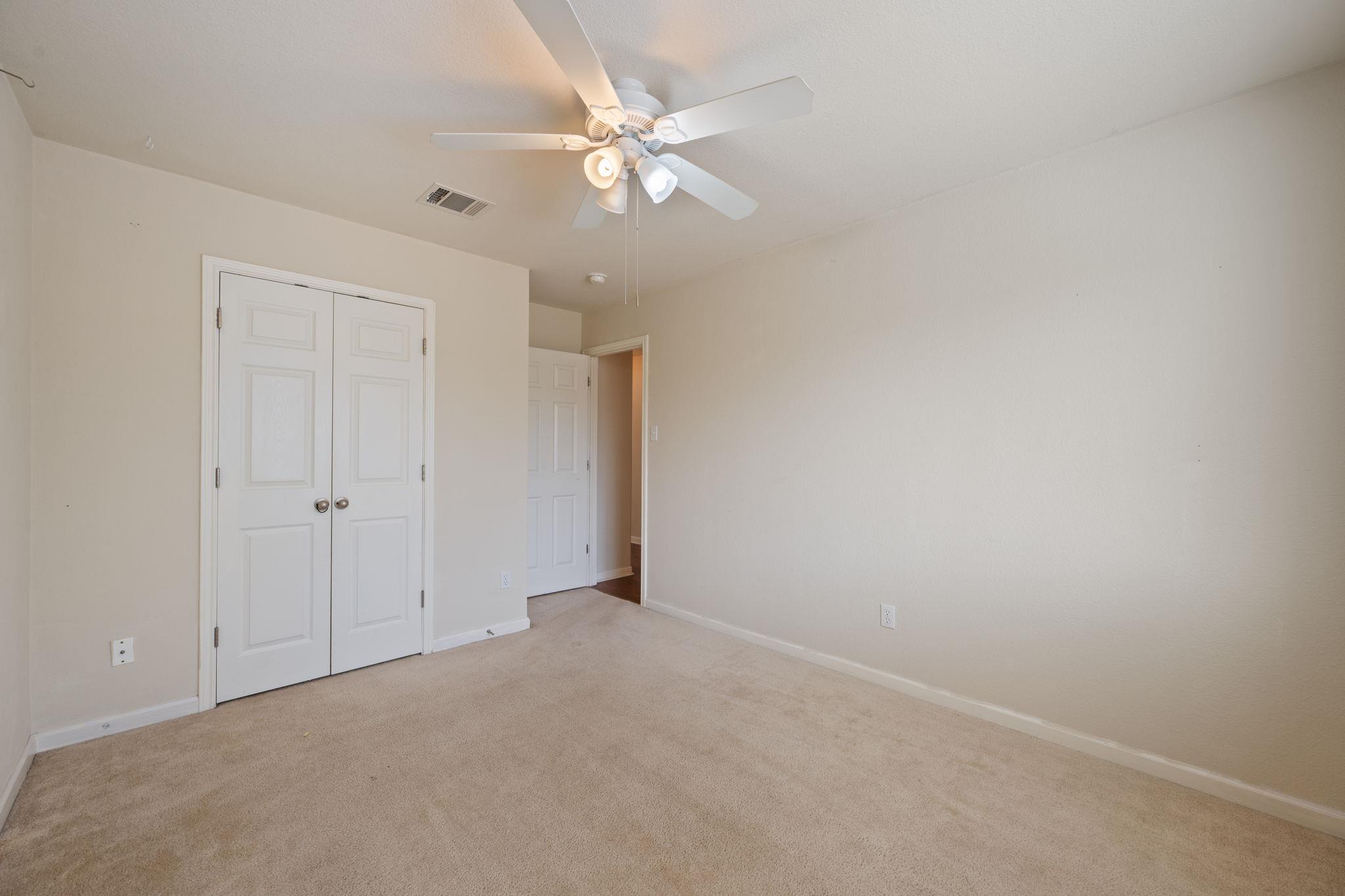 105 Mattingly St, Hutto, TX 78634