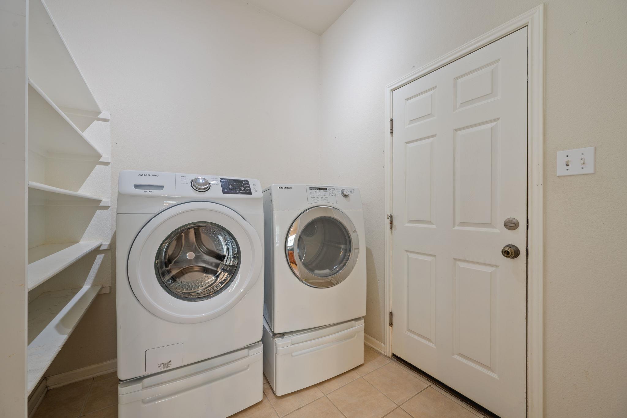 105 Mattingly St, Hutto, TX 78634