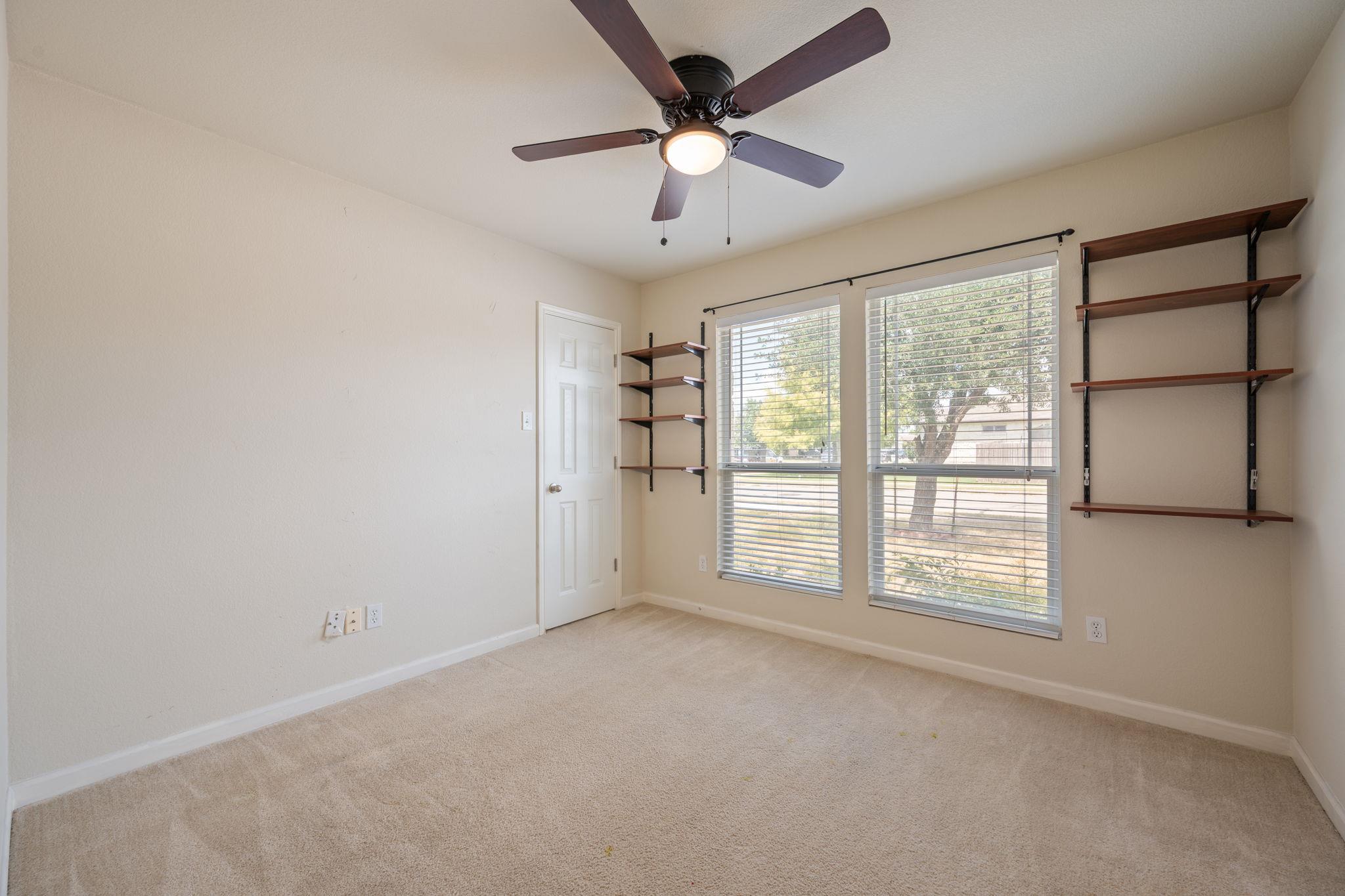 105 Mattingly St, Hutto, TX 78634