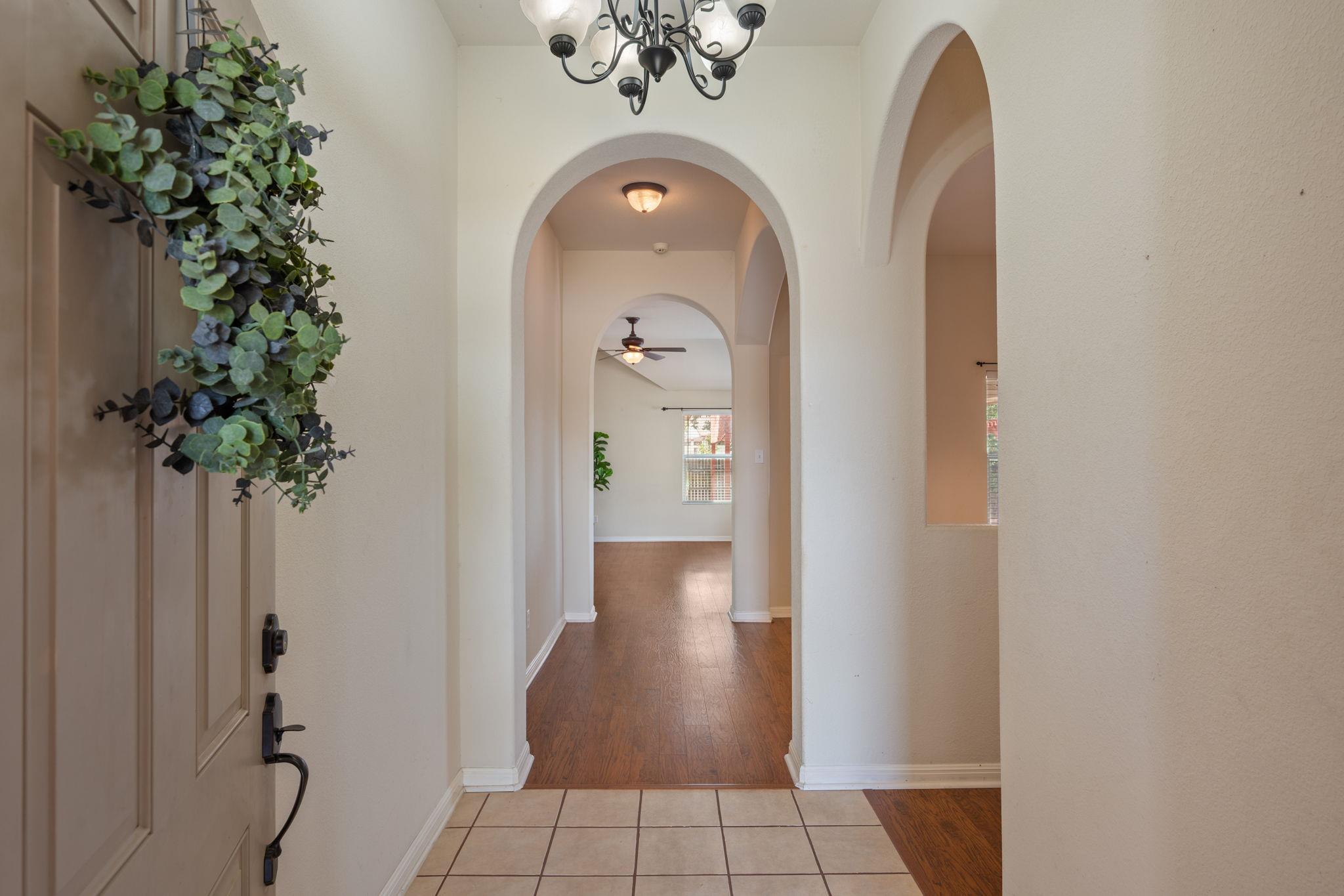 105 Mattingly St, Hutto, TX 78634