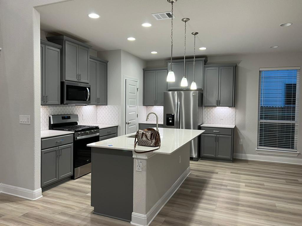 124 Macarthur Dr, Leander, TX 78641