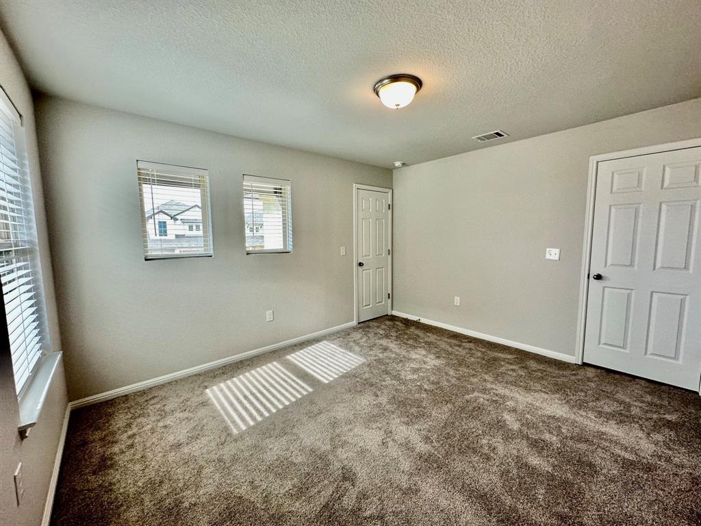 124 Macarthur Dr, Leander, TX 78641